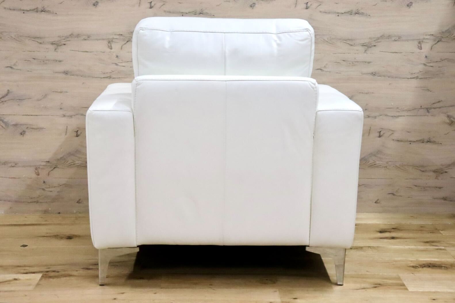 GMHK137○IDC大塚家具 1人掛けソファ シングルソファ アームチェア 本革 ホワイト ヘッドレスト スタイリッシュ モダン