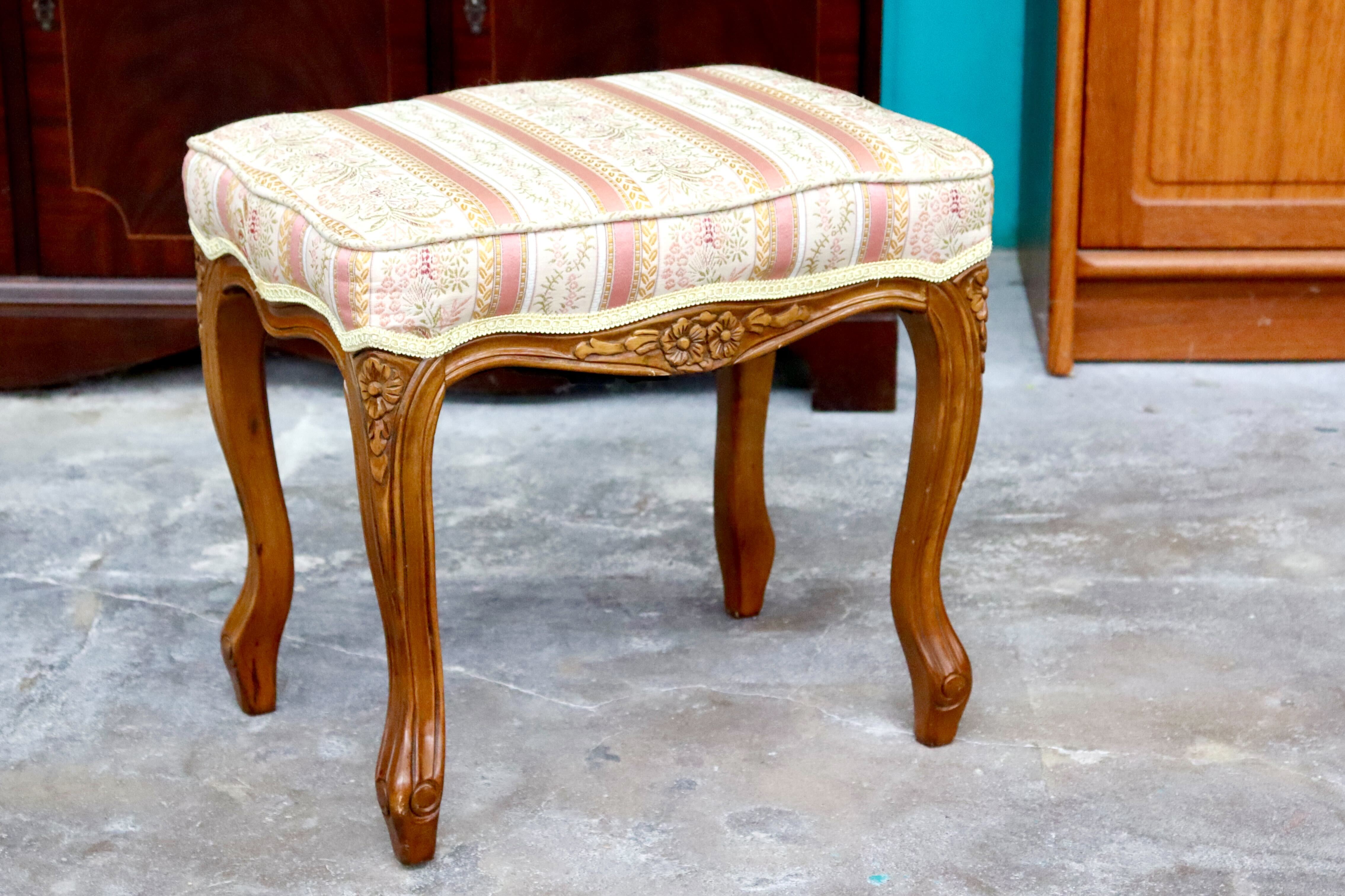 GMIK483○イタリア製 スツール チェア 椅子 猫脚 腰掛け ピンク ストライプ ヨーロピアン 彫刻 アンティーク クラシック