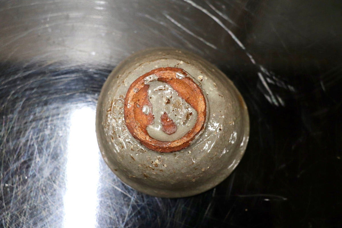 GMJK374AM◯萩焼 田原陶兵衛工房 ぐい呑 酒器 盃 猪口 酒杯 一口盃 呑口 釉薬 陶杯 和食器 陶器 在銘 伝統工芸 和モダン
