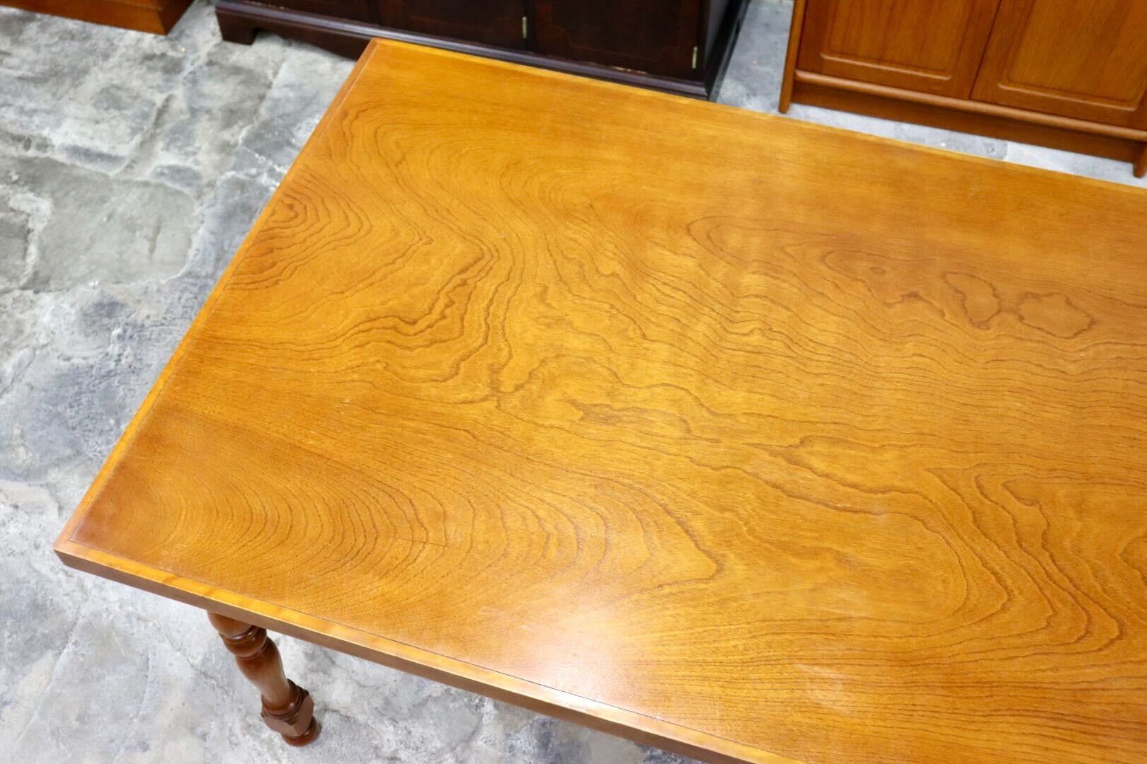 GMIK281○横浜ダニエル / Daniel ミッシェル ダイニングテーブル 食卓テーブル 作業台 樺桜 無垢材 アーリーアメリカン 約35万