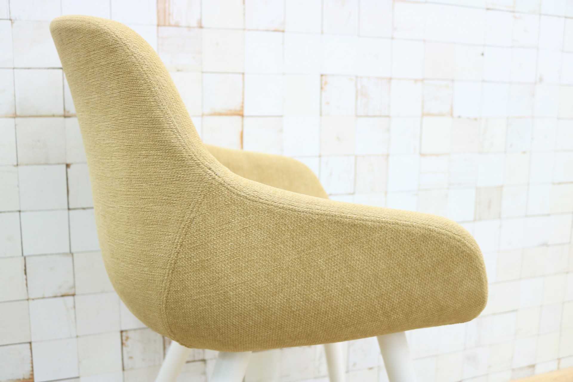GMIH498A○Calligaris / カリガリス IGLOO イグルー ダイニングチェア チェア 椅子 ファブリック 店舗什器 イタリア 定価約9.8万