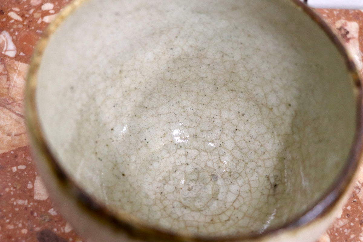 GMJK371BG〇古陶器 茶碗 草文 釉薬景色 貫入 土味 手仕事 茶道具
