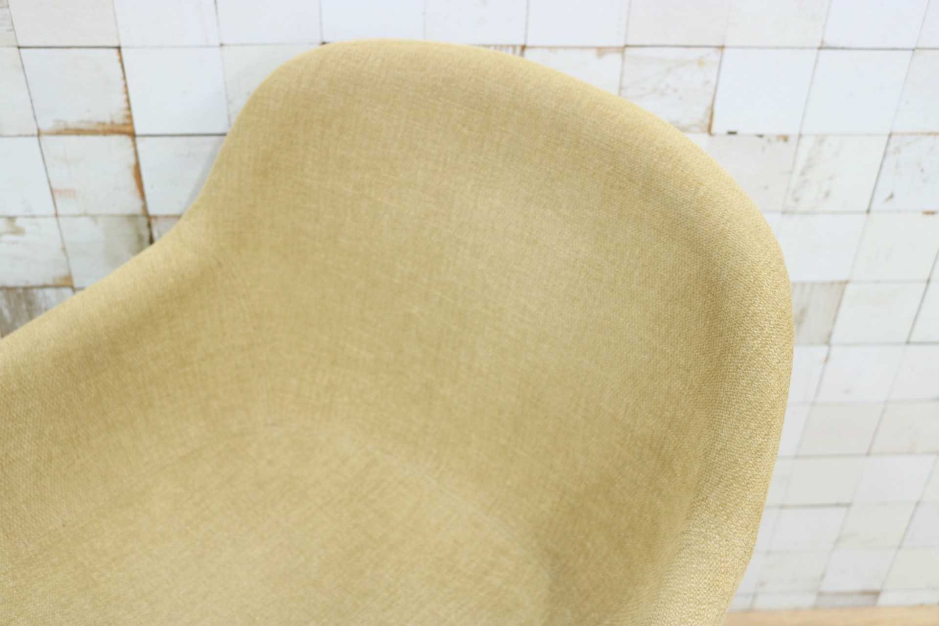 GMIH498B○Calligaris / カリガリス IGLOO イグルー ダイニングチェア チェア 椅子 ファブリック 店舗什器 イタリア 定価約9.8万