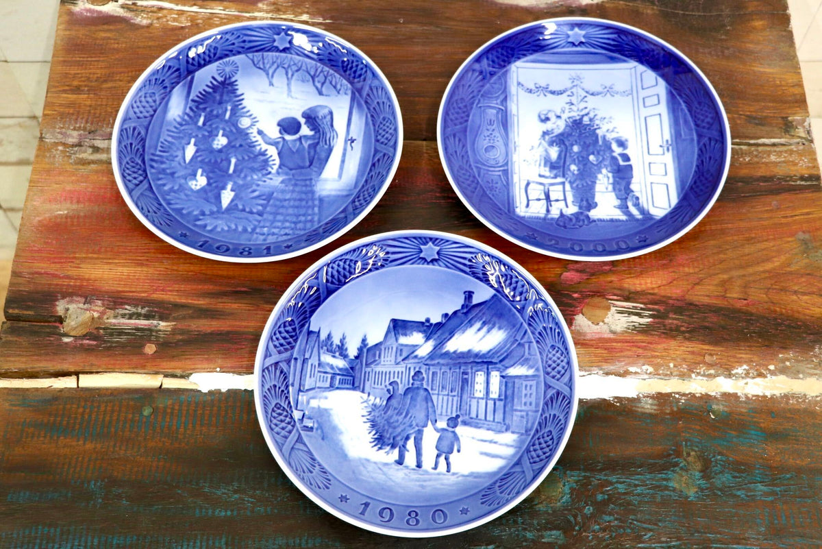 GMJO136M〇ROYAL COPENHAGEN / ロイヤルコペンハーゲン イヤープレート 3枚セット 1980年 1981年 2000年 クリスマスプレート デンマーク製