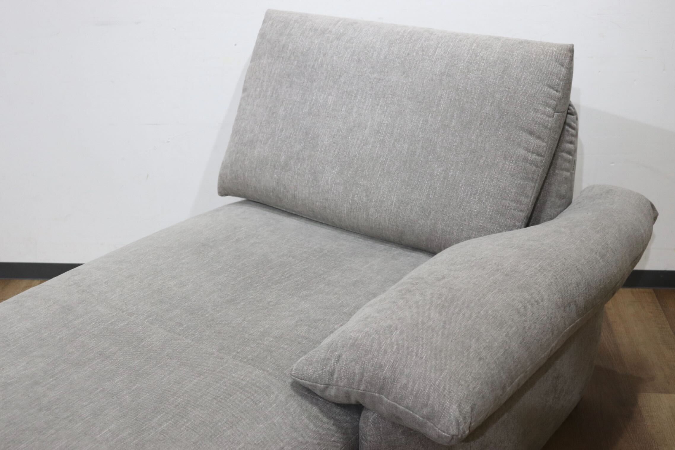 GMHN271○KOINOR / コイノール カウチソファ 左アーム シェーズロング 1人掛けソファ 長椅子 ファブリック グレー ドイツ製 最高級 展示品