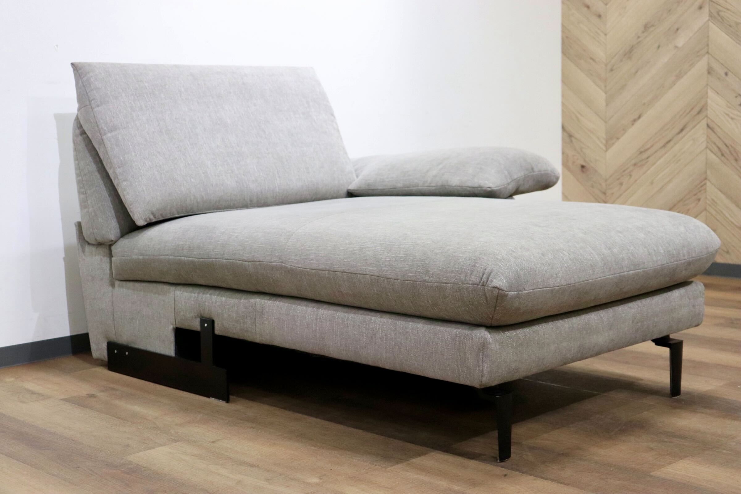 GMHN271○KOINOR / コイノール カウチソファ 左アーム シェーズロング 1人掛けソファ 長椅子 ファブリック グレー ドイツ製 最高級 展示品