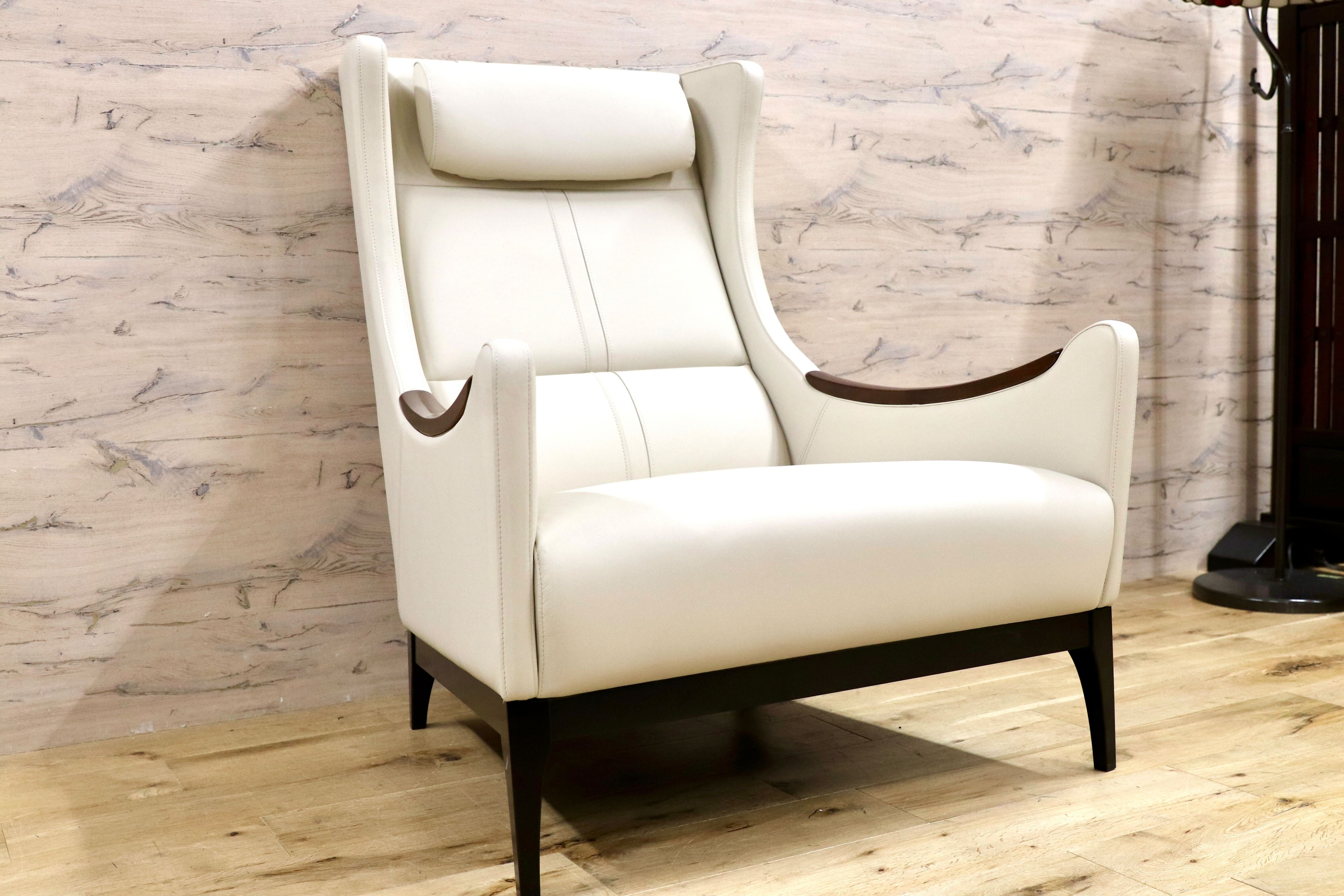 GMGF137A○モリシゲ / MORISHIGE レストキャビン アームチェア シングルソファ ラウンジチェア 白 本革 定価34.5万 ショールーム展示品