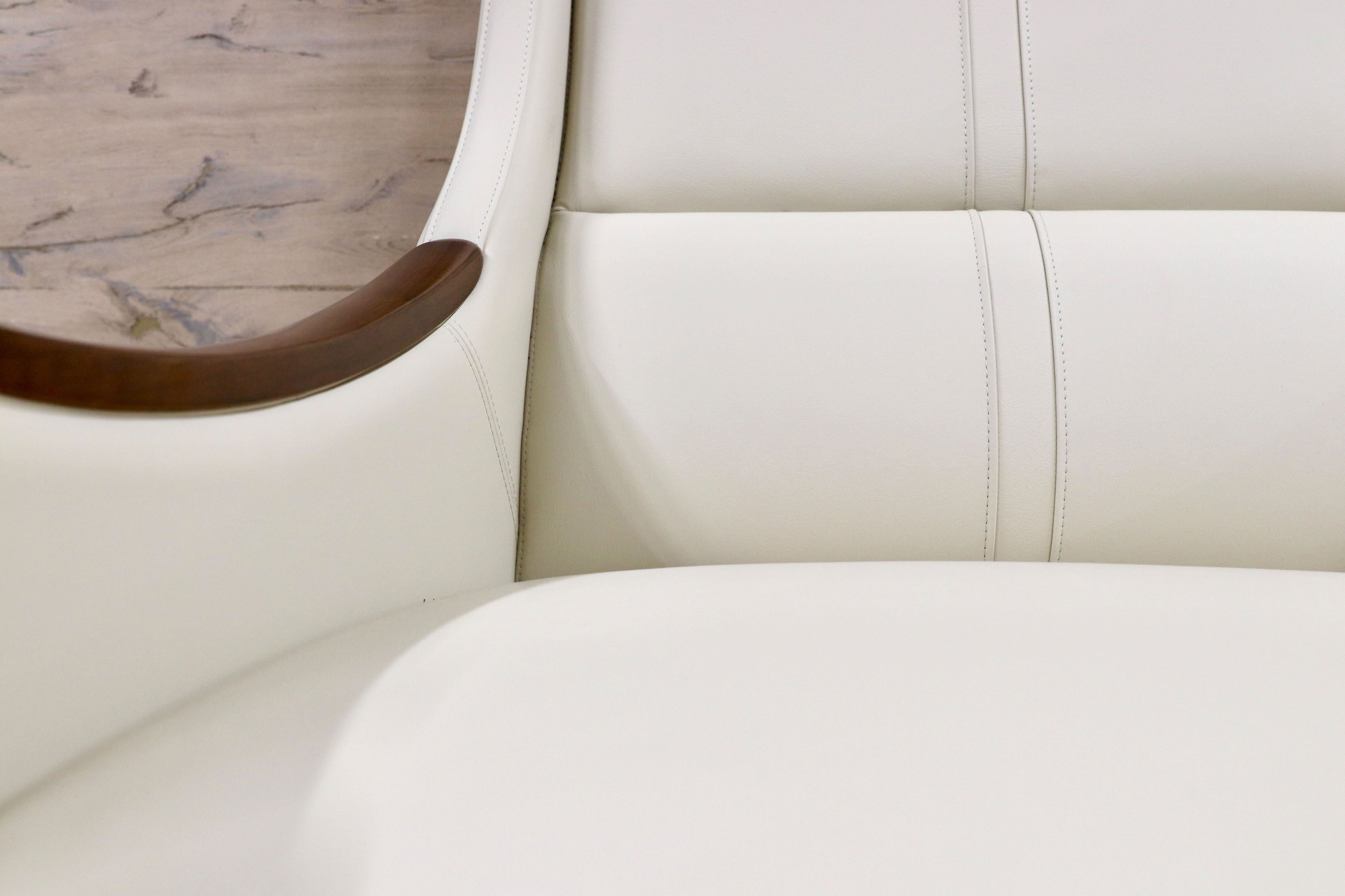 GMGF137A○モリシゲ / MORISHIGE レストキャビン アームチェア シングルソファ ラウンジチェア 白 本革 定価34.5万 ショールーム展示品