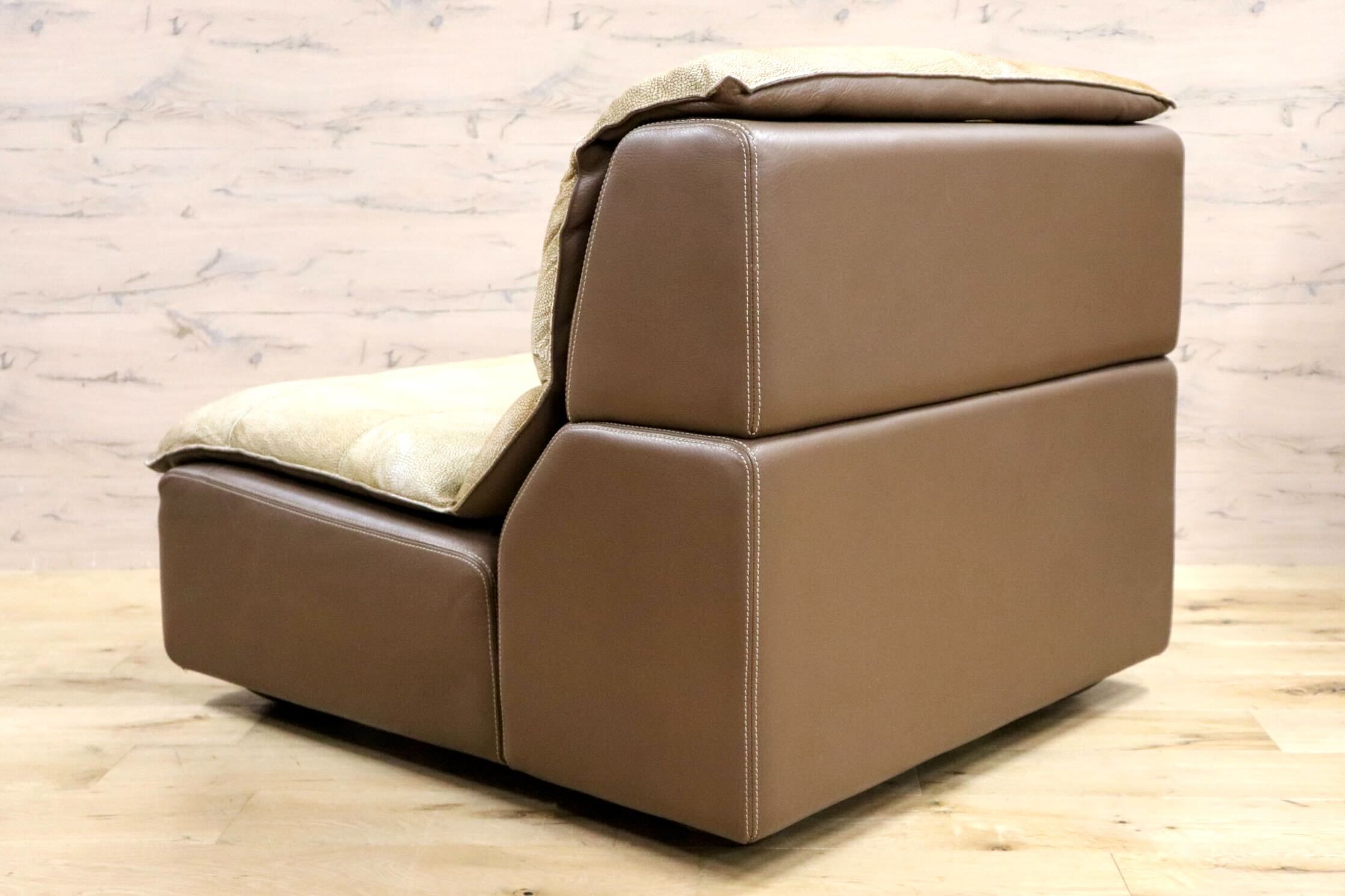 GMHS198C○rossi di albizzate / ロッシディアルビザーテ 1人掛けソファ ボルボネーゼ イタリア 最高峰 ヴィンテージ レザー 定価約120万