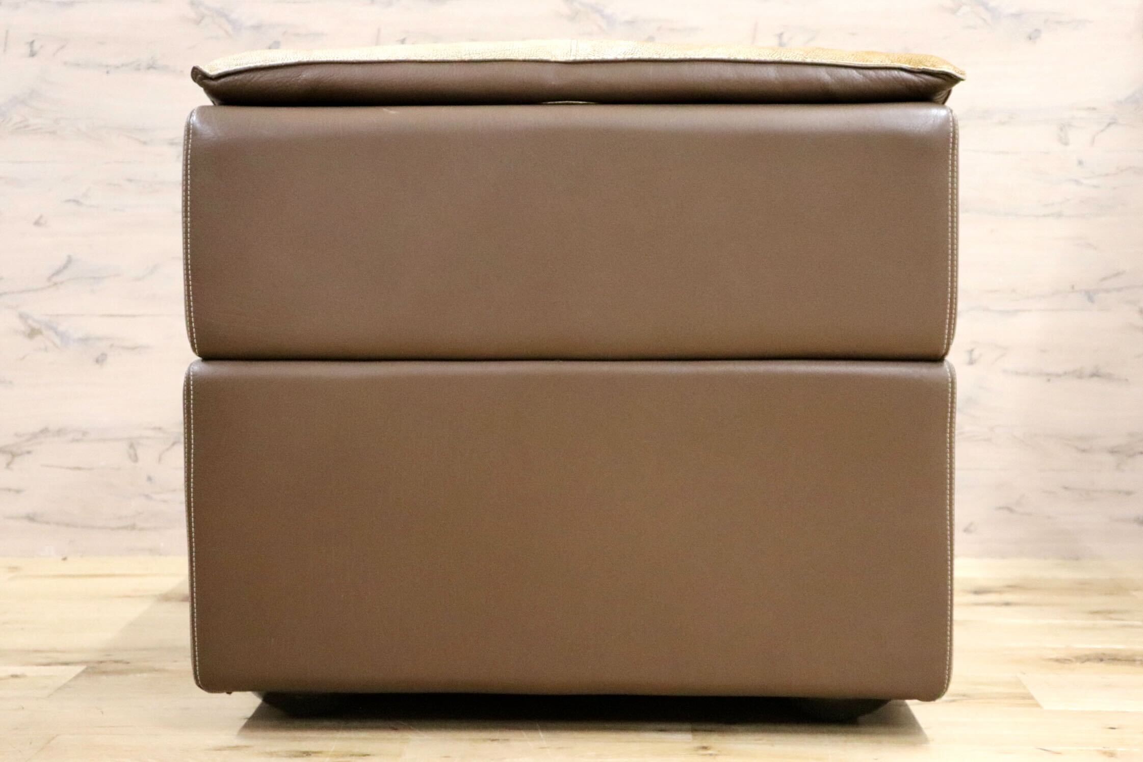 GMHS198C○rossi di albizzate / ロッシディアルビザーテ 1人掛けソファ ボルボネーゼ イタリア 最高峰 ヴィンテージ レザー 定価約120万