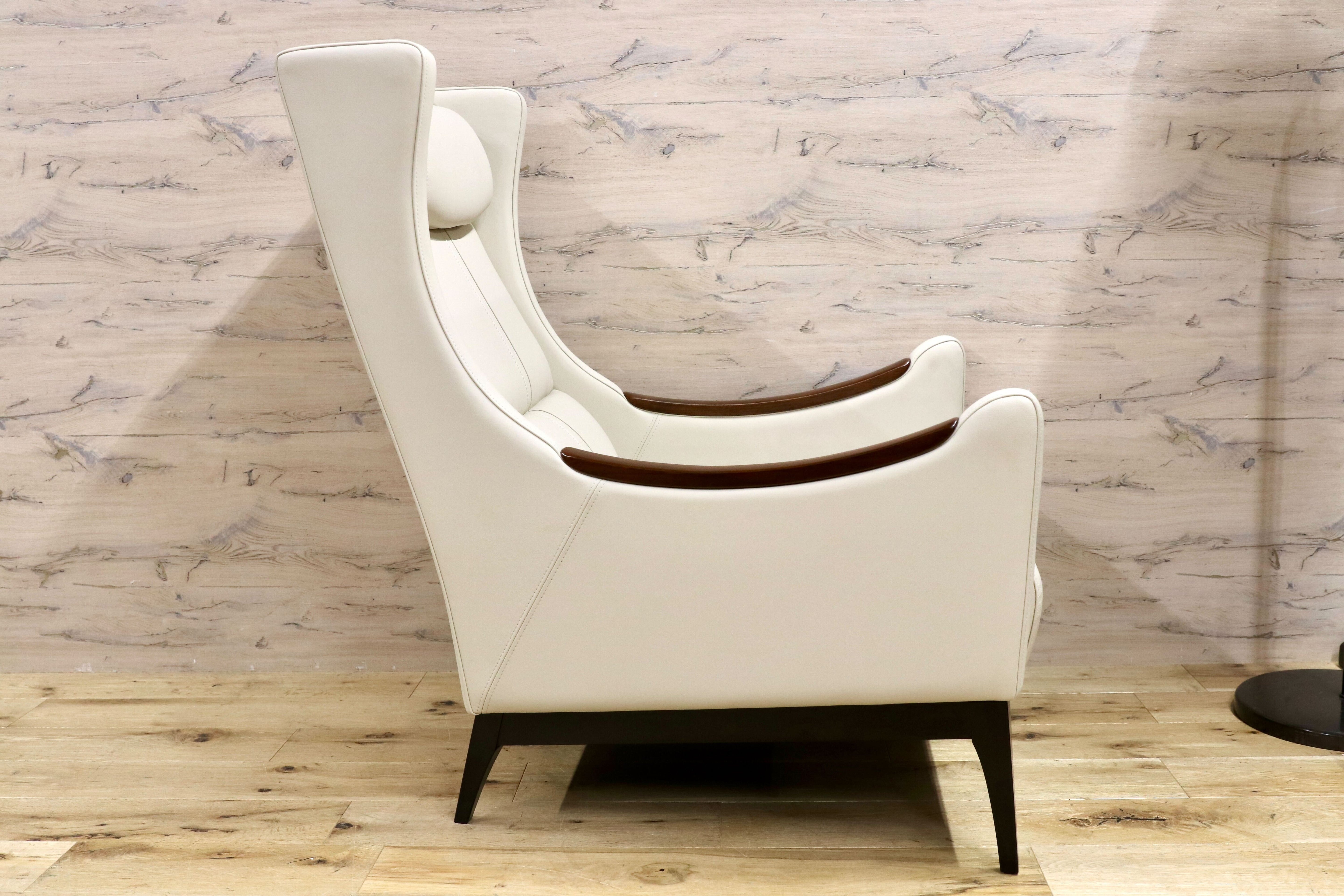 GMGF137B○モリシゲ / MORISHIGE レストキャビン アームチェア シングルソファ ラウンジチェア 白 本革 定価34.5万 モデルルーム展示品