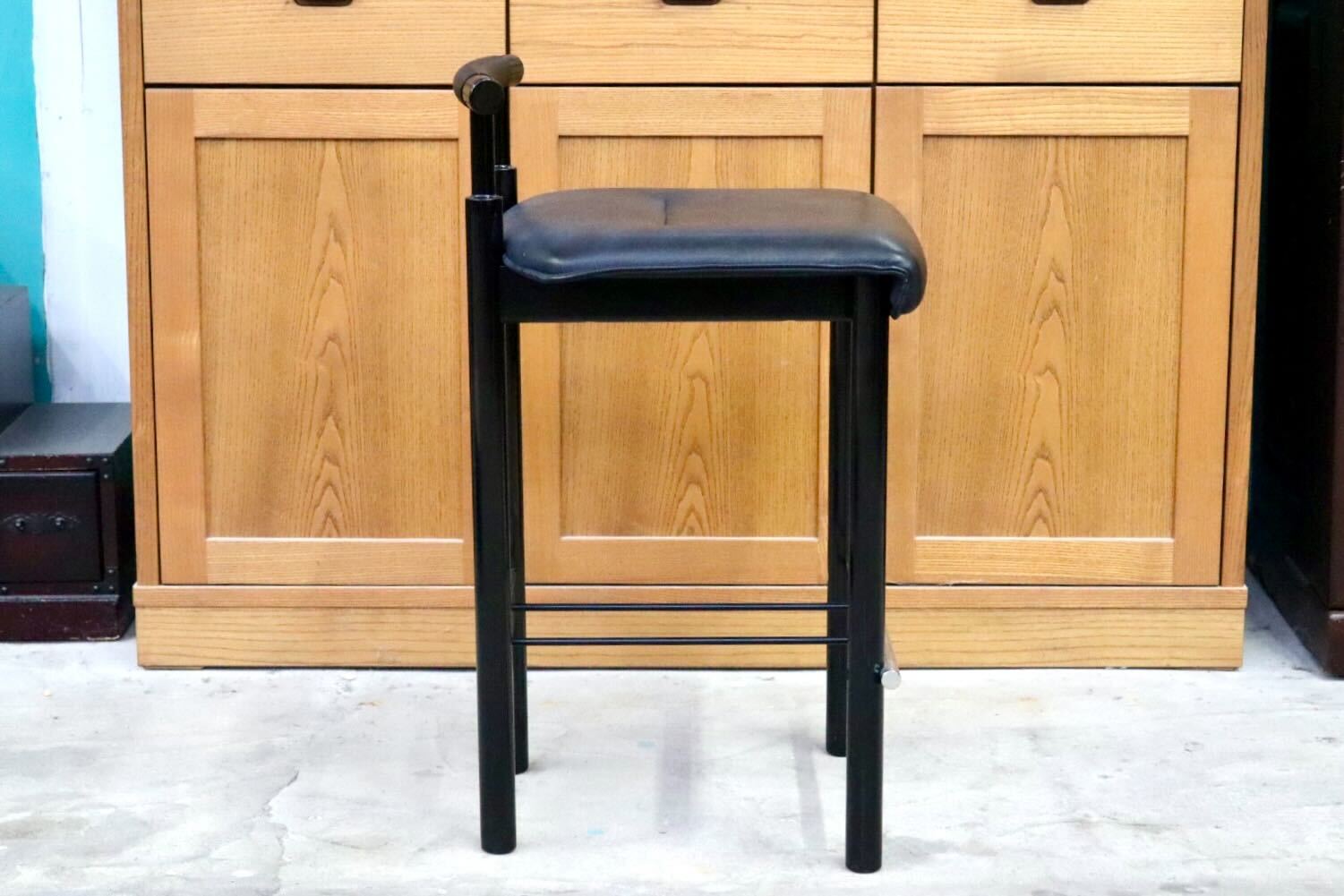 GMIS434B○モリシゲ / MORISHIGE カウンターチェア ハイチェア ハイスツール アームレスチェア 椅子 本革 天然木 漆 ブラック 国産家具