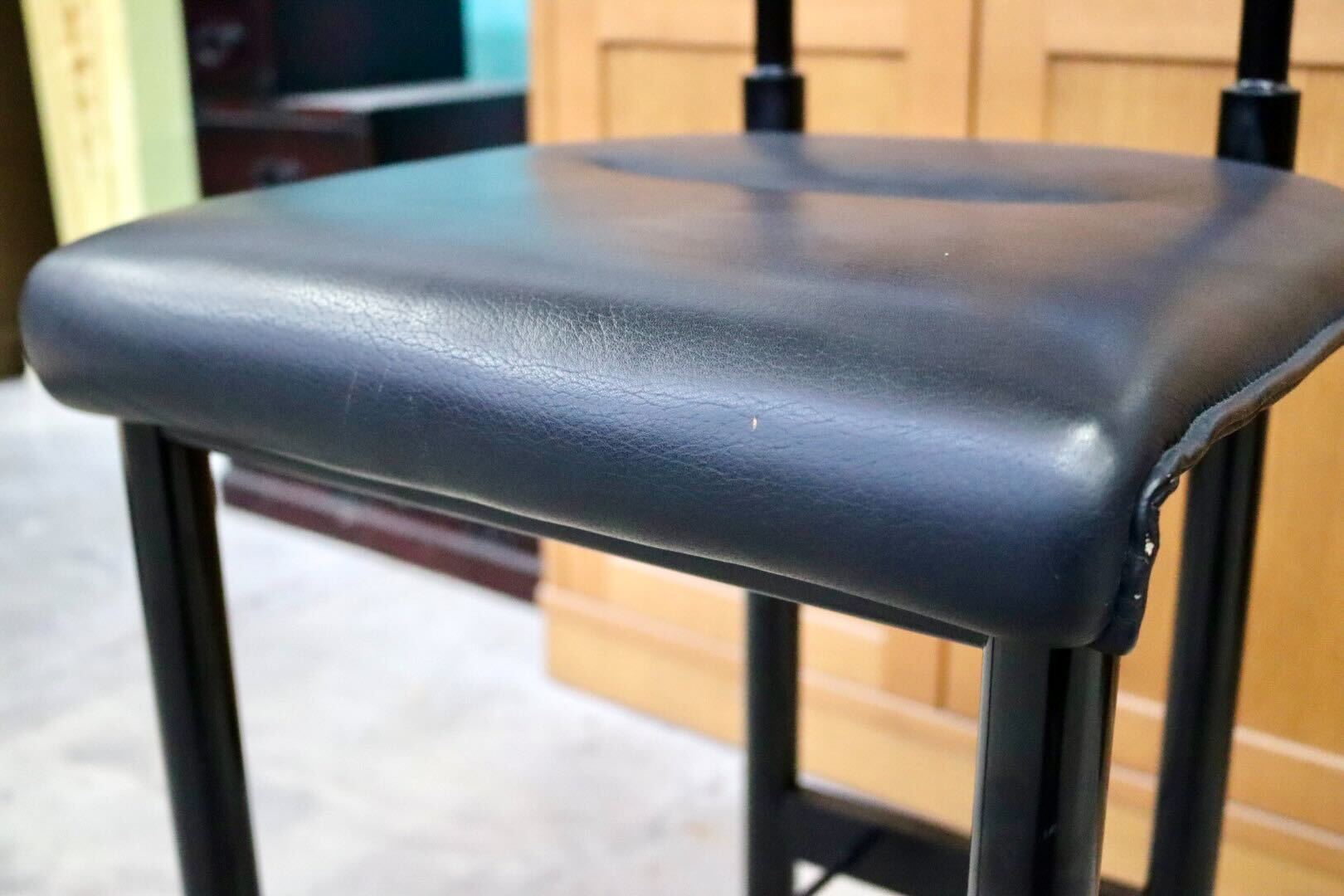 GMIS434B○モリシゲ / MORISHIGE カウンターチェア ハイチェア ハイスツール アームレスチェア 椅子 本革 天然木 漆 ブラック 国産家具