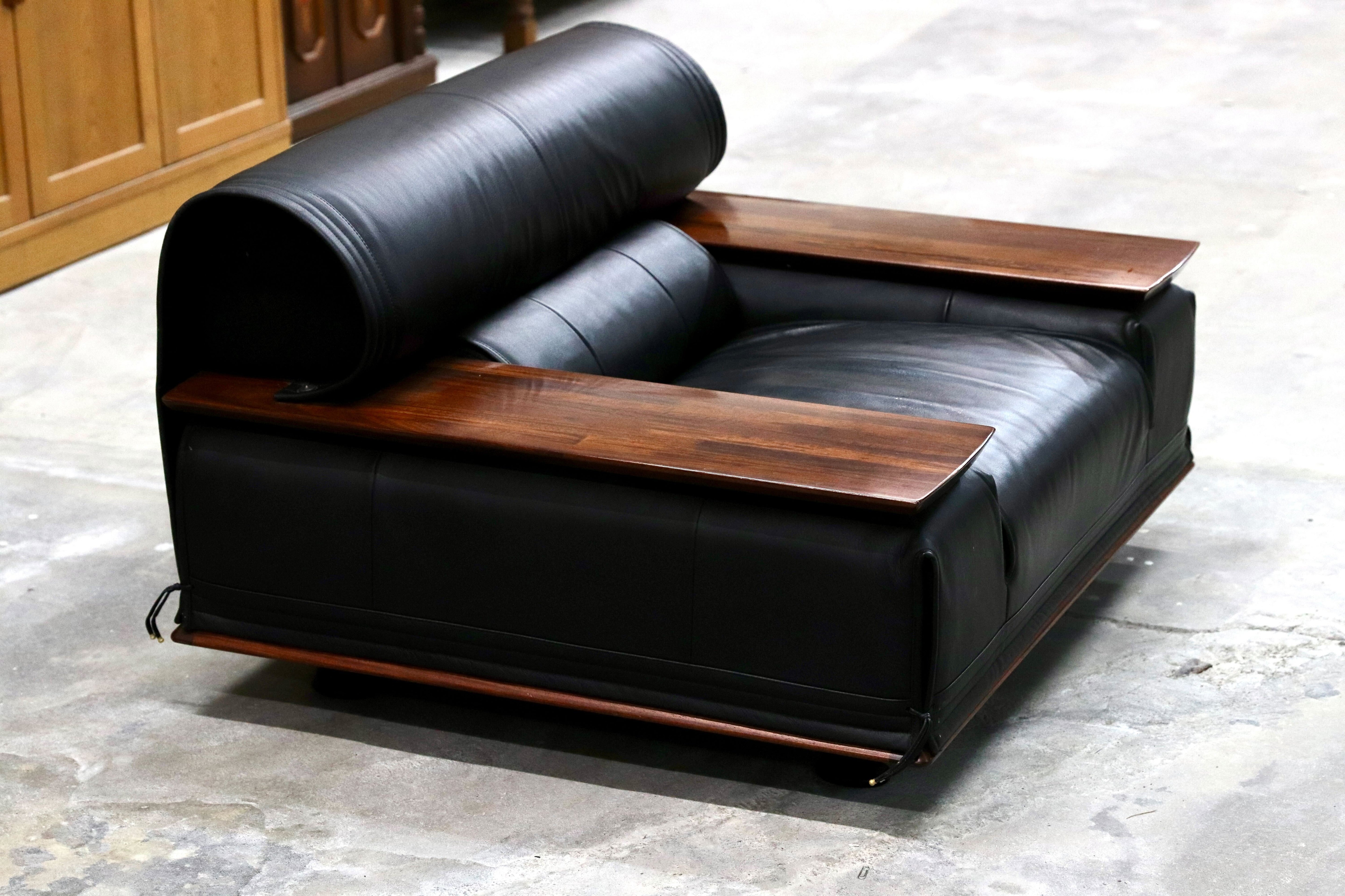 GMIS49A○karimoku / カリモク vivente ビベンテ 1人掛けソファ シングルソファ 本革 ブラック 花梨材 最高級 応接 定価約40万