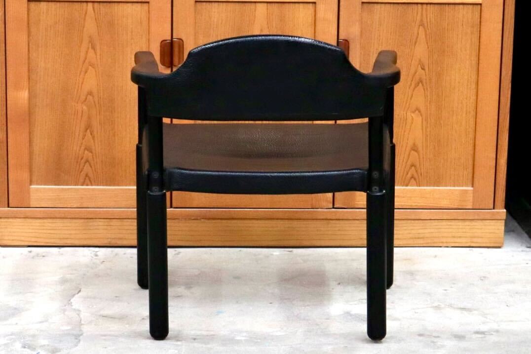 GMIS471B○レオナルド アームチェア ブラック スイス デザイナーズ家具 チェア 椅子 INTER-DECOR取扱い 検)Cassina Strassle Collection