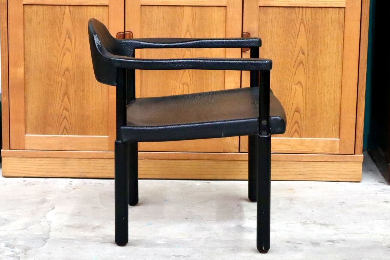 GMIS471B○レオナルド アームチェア ブラック スイス デザイナーズ家具 チェア 椅子 INTER-DECOR取扱い 検)Cassina Strassle Collection