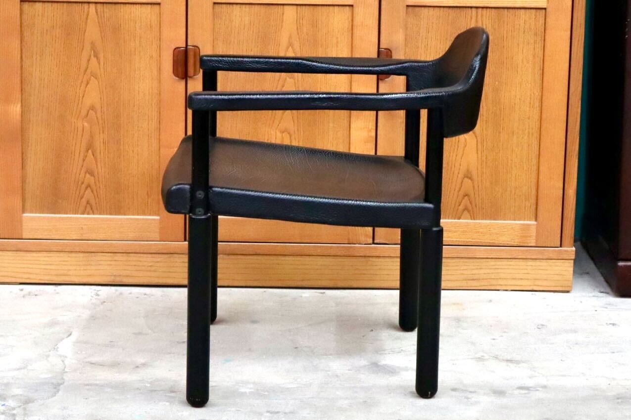 GMIS471B○レオナルド アームチェア ブラック スイス デザイナーズ家具 チェア 椅子 INTER-DECOR取扱い 検)Cassina Strassle Collection