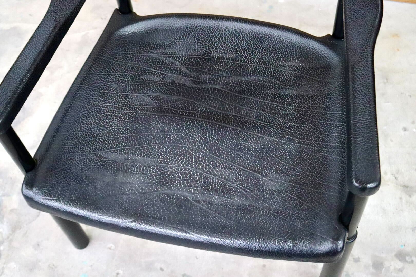 GMIS471B○レオナルド アームチェア ブラック スイス デザイナーズ家具 チェア 椅子 INTER-DECOR取扱い 検)Cassina Strassle Collection