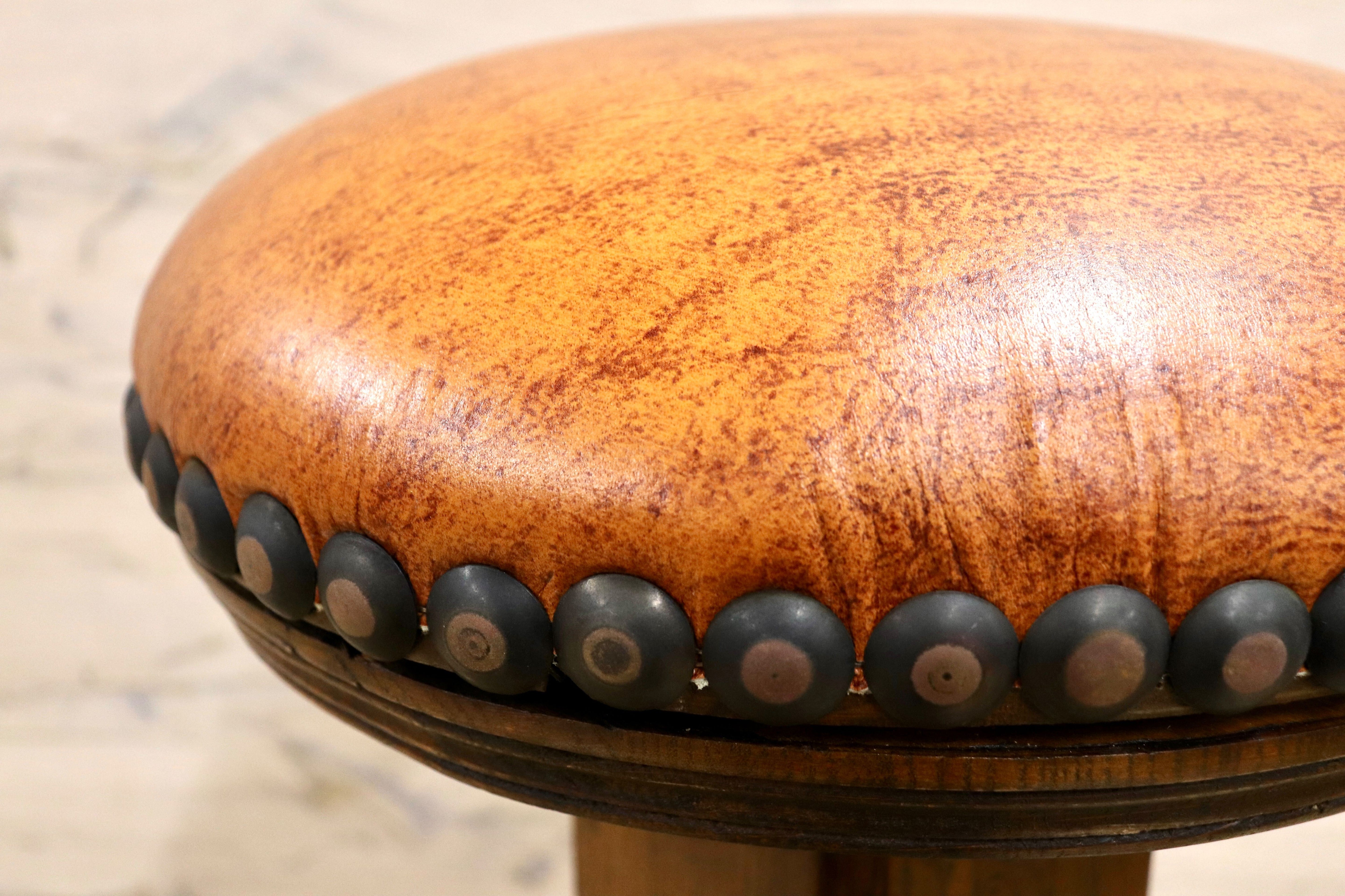 GMIK7K○スペイン製 カスティリアンスタイル バースツール ハイチェア カウンター 回転式 椅子 オーク 本革 アンティーク ヴィンテージ