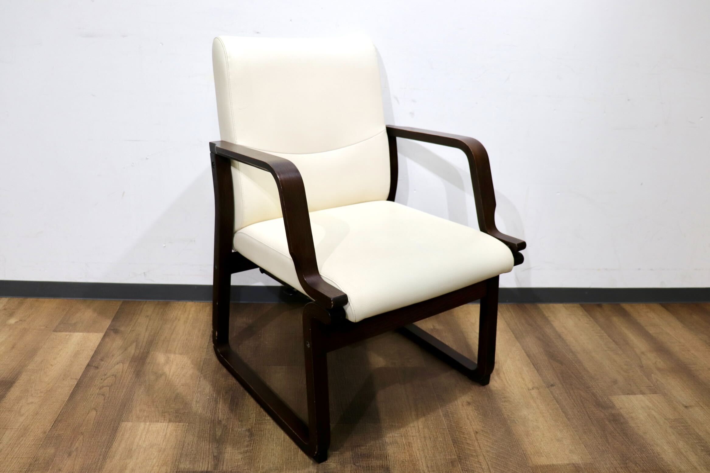 GMHN244B○karimoku / カリモク Direttore ディレトーレ リクライニングチェア ダイニングチェア アームチェア 合皮 国産家具