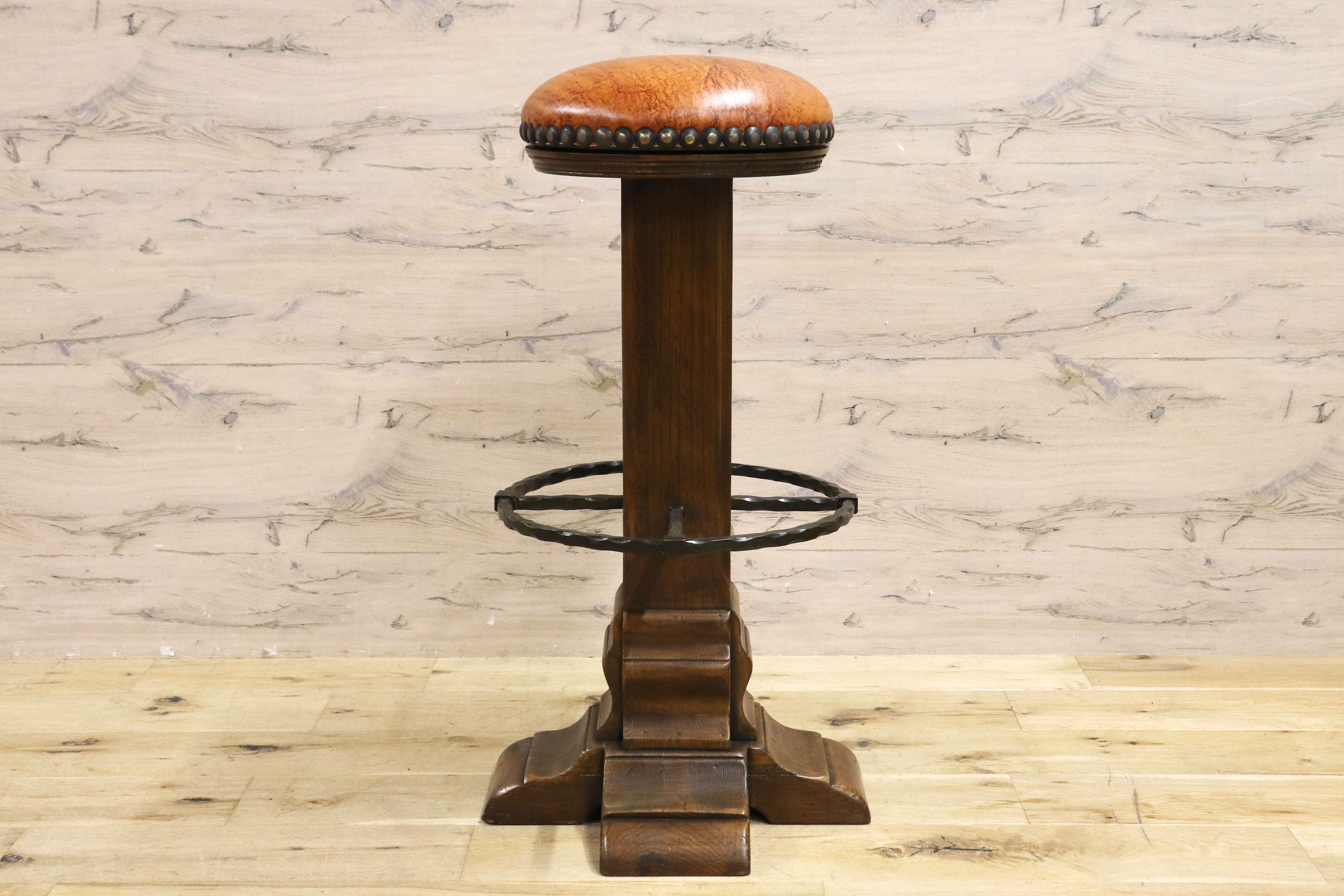 GMIK7M○スペイン製 カスティリアンスタイル バースツール ハイチェア カウンター 回転式 椅子 オーク 本革 アンティーク ヴィンテージ