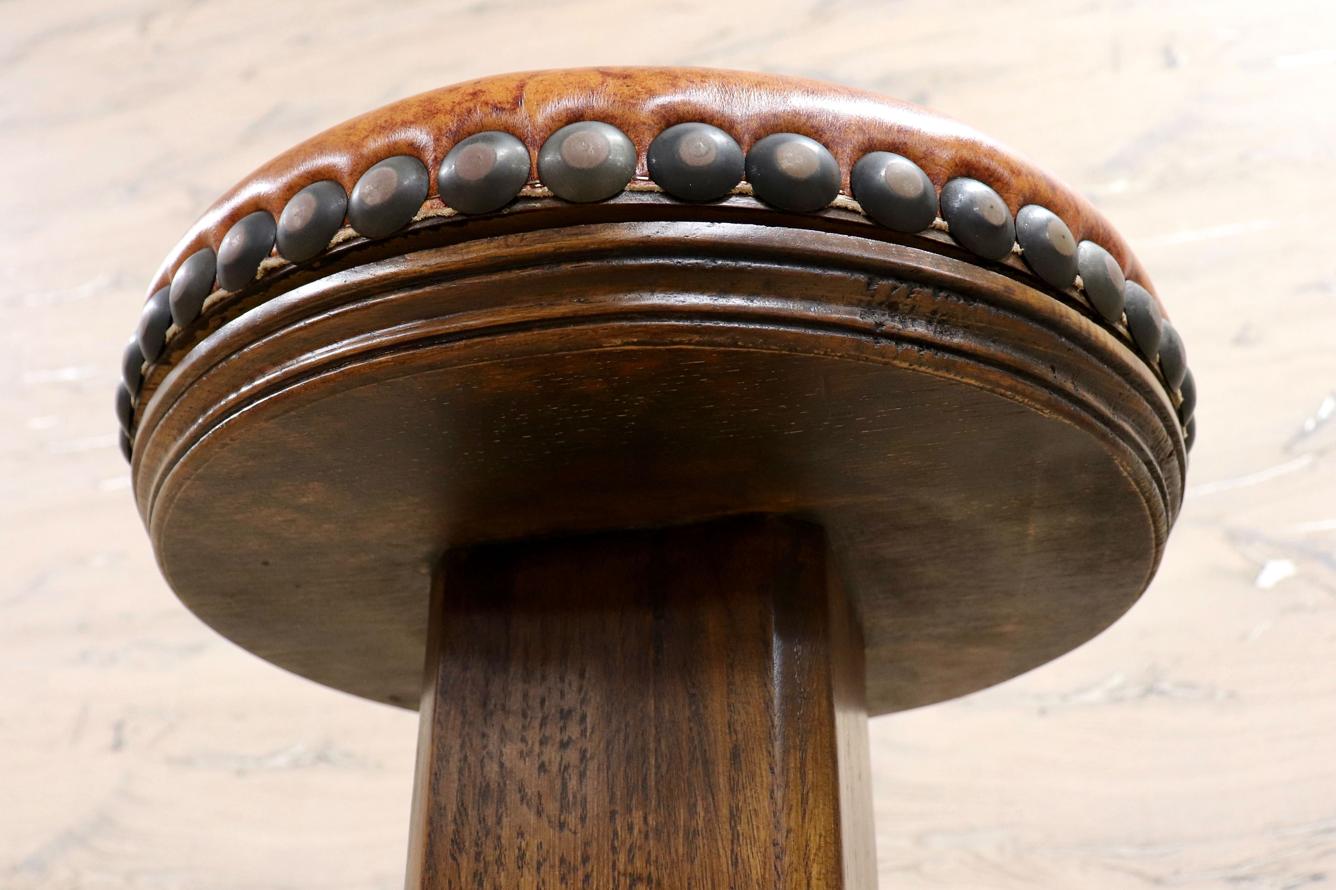 GMIK7O○スペイン製 カスティリアンスタイル バースツール ハイチェア カウンター 回転式 椅子 オーク 本革 アンティーク ヴィンテージ