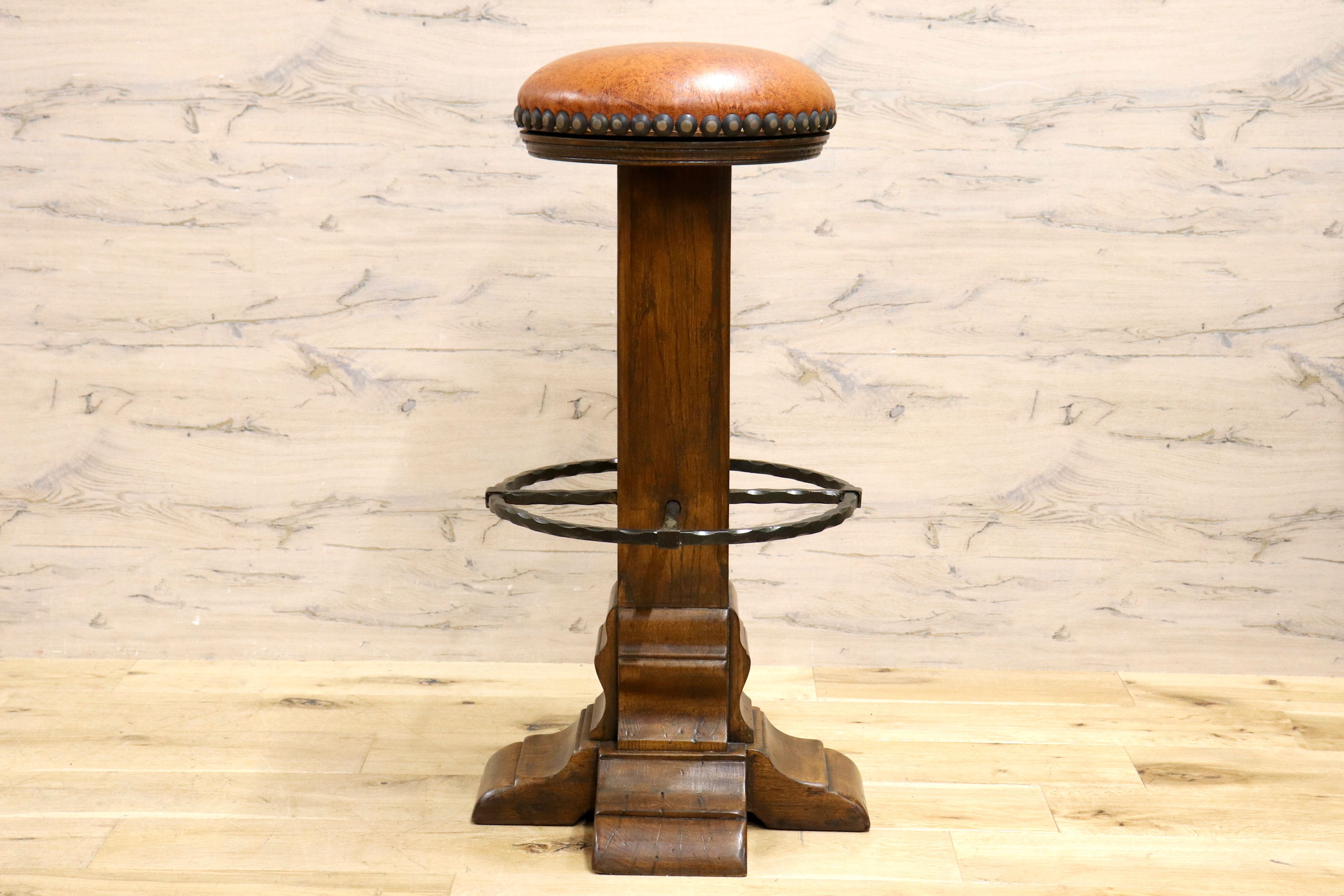 GMIK7P○スペイン製 カスティリアンスタイル バースツール ハイチェア カウンター 回転式 椅子 オーク 本革 アンティーク ヴィンテージ