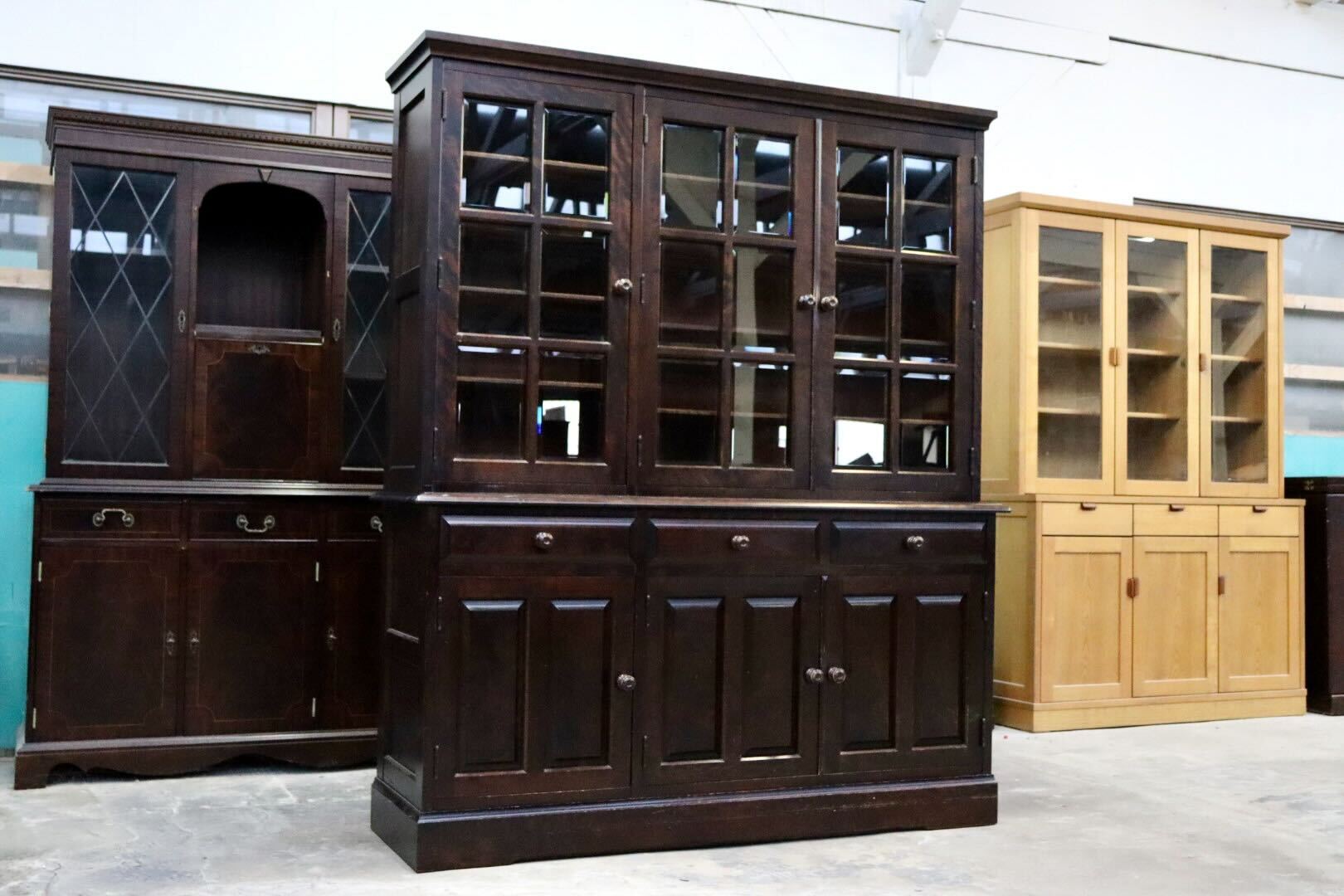 GMIS311○北海道民芸家具 食器棚 水屋棚 キャビネット 飾り棚 樺材 民藝 和モダン 古民家 アンティーク レトロ 飛騨産業