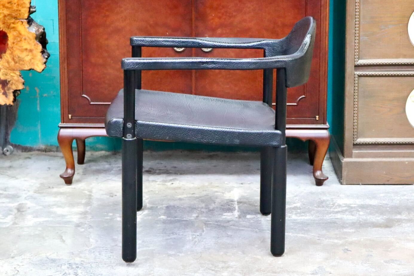 GMIS471D○レオナルド アームチェア ブラック スイス デザイナーズ家具 チェア 椅子 INTER-DECOR取扱い 検)Cassina Strassle Collection