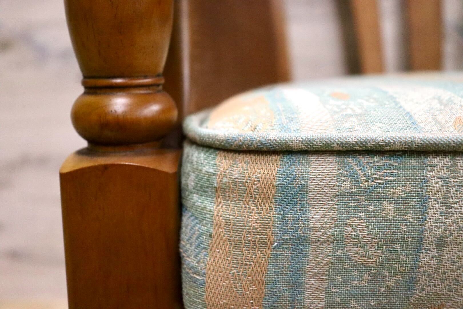 GMHH106A○karimoku / カリモク アームチェア ラウンジチェア シングルソファ ラタン ファブリック 椅子 アンティーク 国産家具