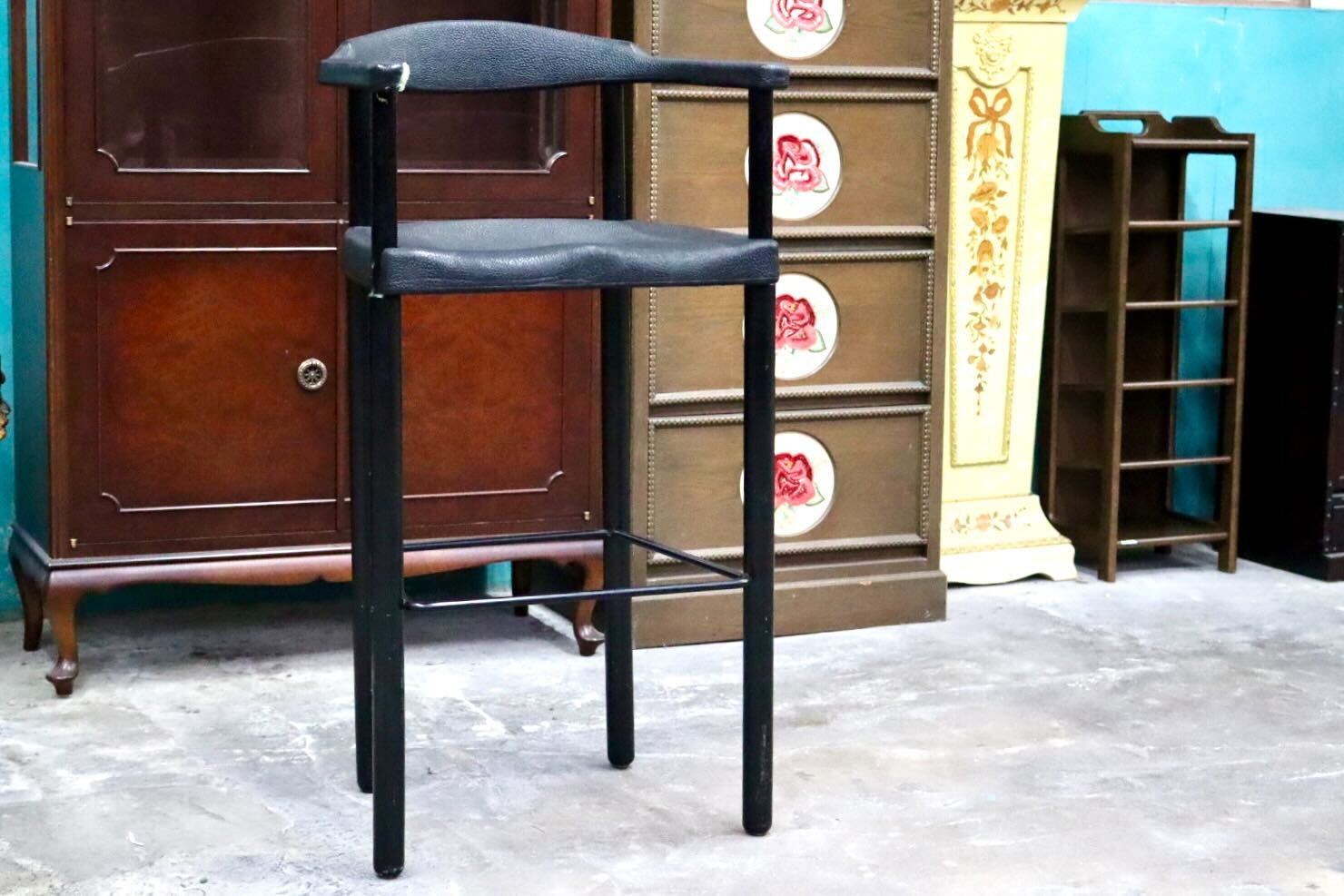 GMIS471F○レオナルド アームチェア カウンターチェア ブラック デザイナーズ 椅子 INTER-DECOR取扱い 検)Cassina Strassle Collection
