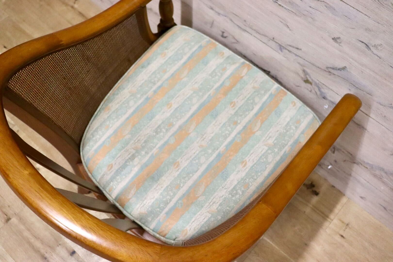 GMHH106B○karimoku / カリモク アームチェア ラウンジチェア シングルソファ ラタン ファブリック 椅子 アンティーク 国産家具