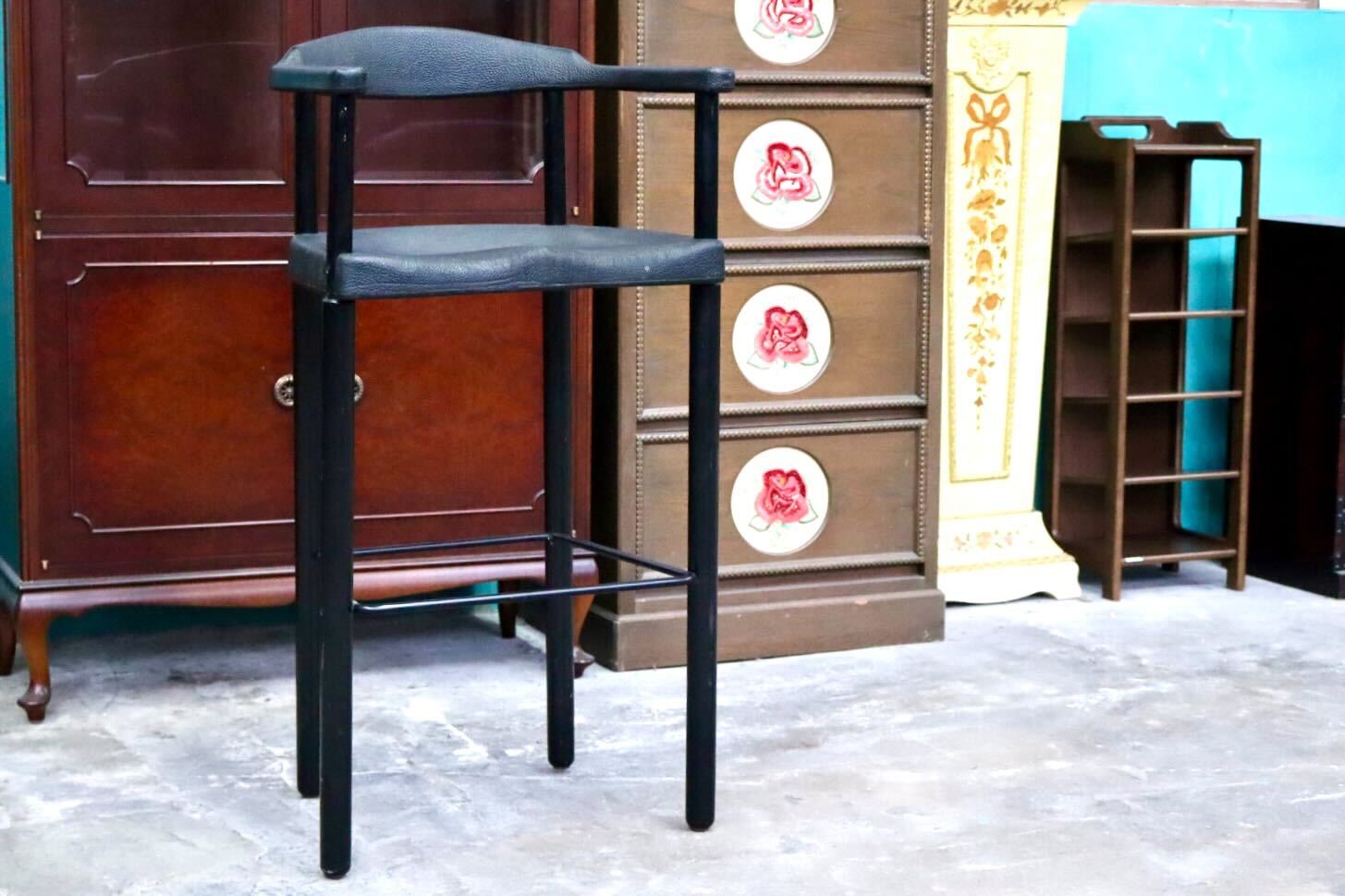GMIS471G○レオナルド アームチェア カウンターチェア ブラック デザイナーズ 椅子 INTER-DECOR取扱い 検)Cassina Strassle Collection