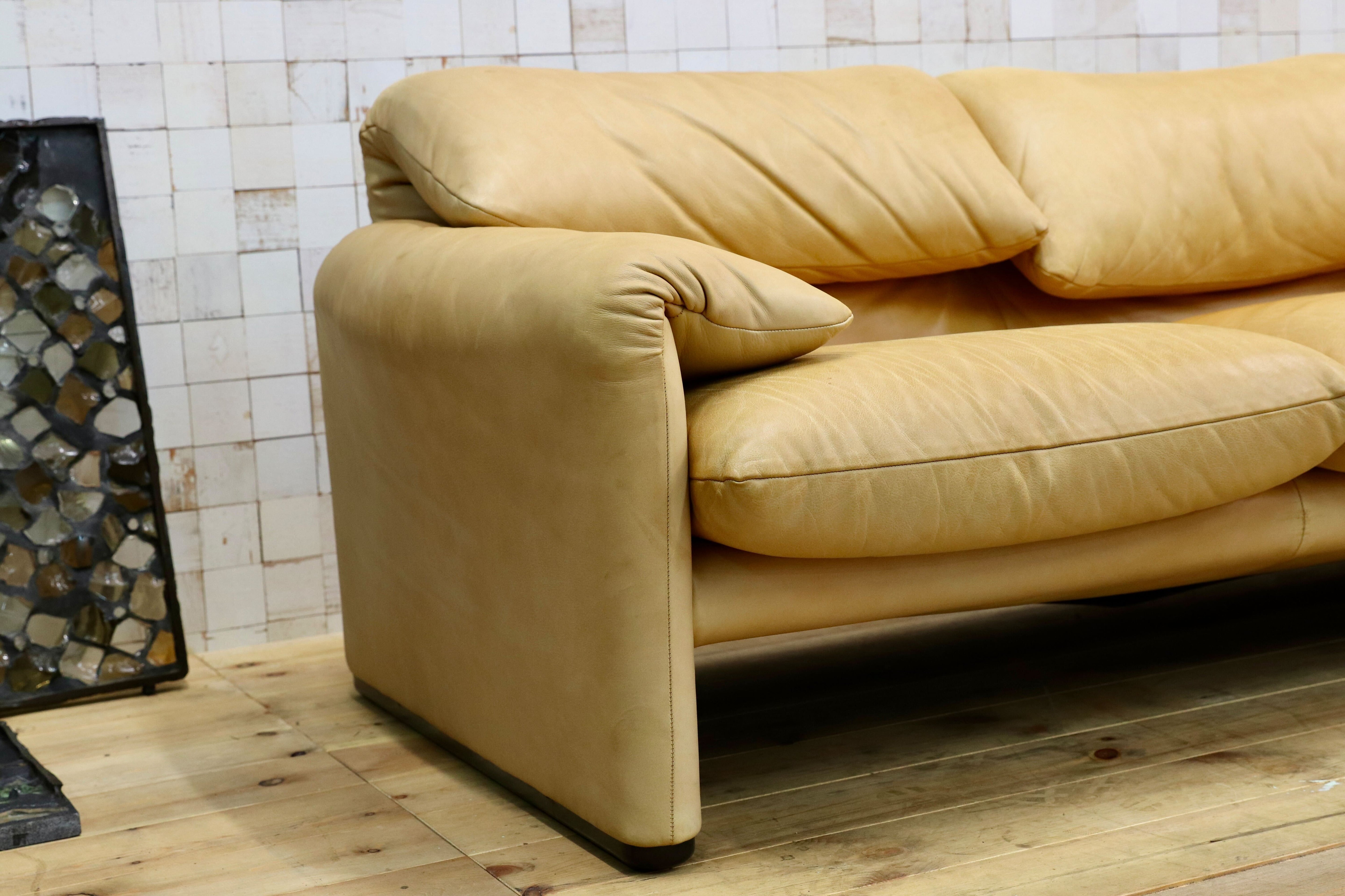 GMIO231○Cassina / カッシーナ MARALUNGA マラルンガ 675 3人掛けソファ ヴィコ・マジストレッティ イタリアモダン 最高峰 定価約342万