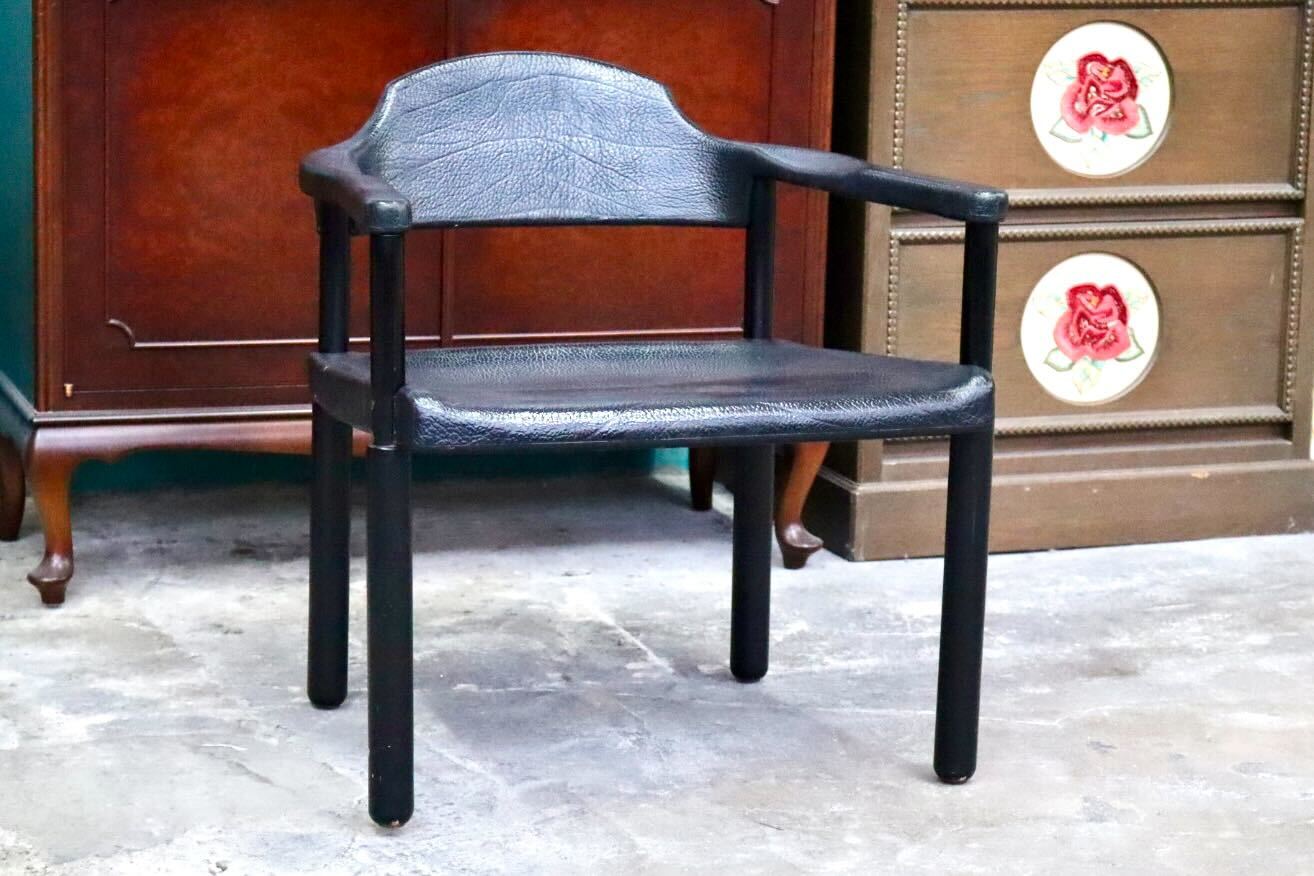 GMIS471H○レオナルド アームチェア ブラック スイス デザイナーズ家具 チェア 椅子 INTER-DECOR取扱い 検)Cassina Strassle Collection