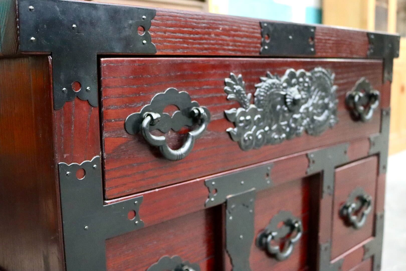 GMIK813○車箪笥 チェスト 時代箪笥 民芸箪笥 和箪笥 収納棚 閂錠 キャスター 引き出し 戸棚 和家具 無垢材 レトロ アンティーク