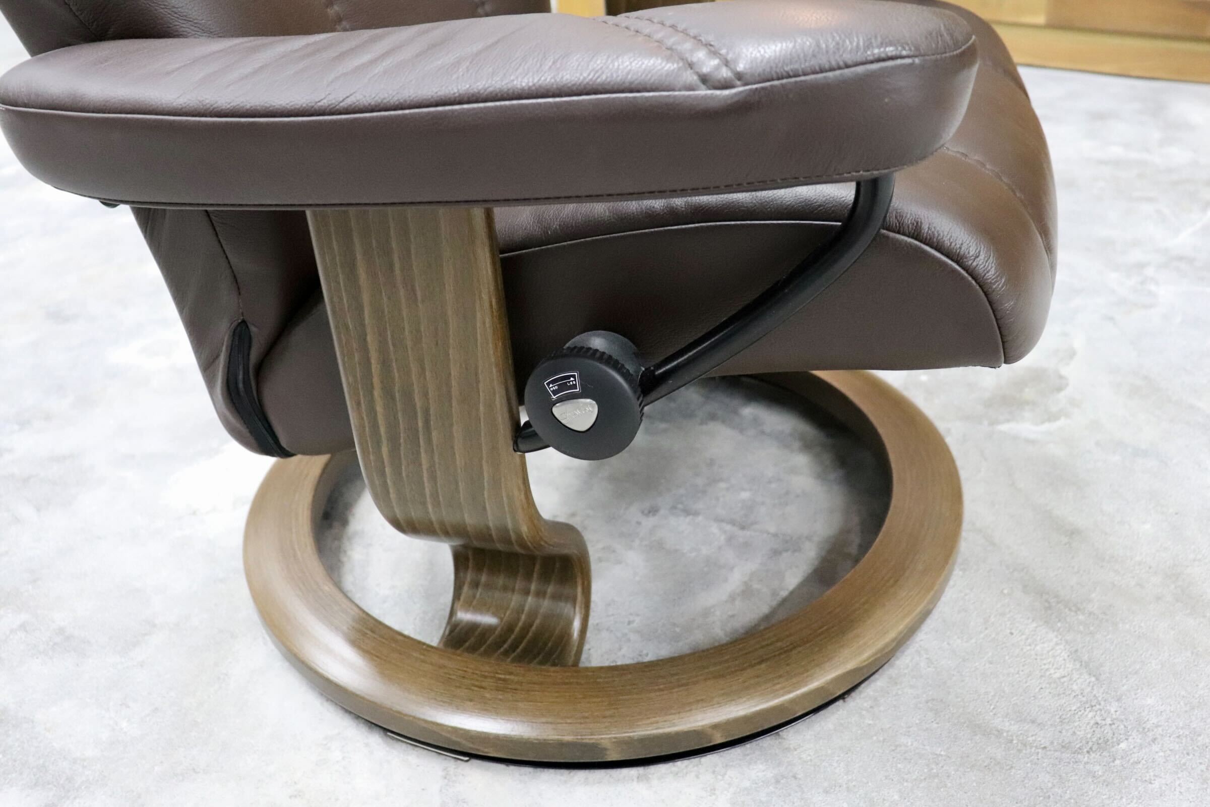 GMHK283○EKORNES / エコーネス コンサル リクライニングチェア パーソナルチェア 北欧 ノルウェー 本革 ブラウン Mサイズ 美品