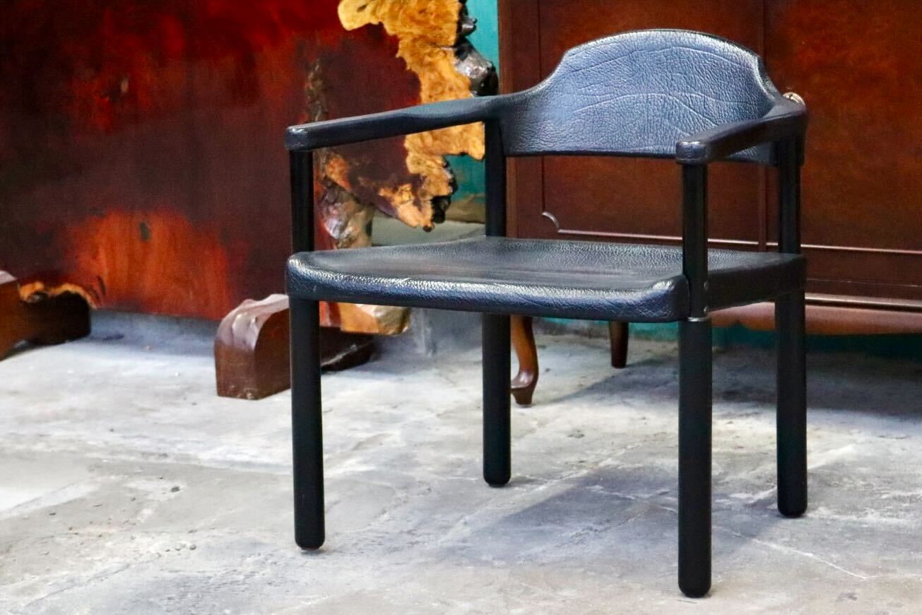 GMIS471J○レオナルド アームチェア ブラック スイス デザイナーズ家具 チェア 椅子 INTER-DECOR取扱い 検)Cassina Strassle Collection