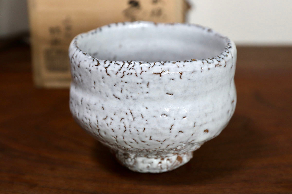 GMJK371Z○渋谷泥詩 萩焼 白萩 茶碗 茶 御台場窯 共箱 在銘 陶印 茶道具 抹茶碗 作家物 稀少