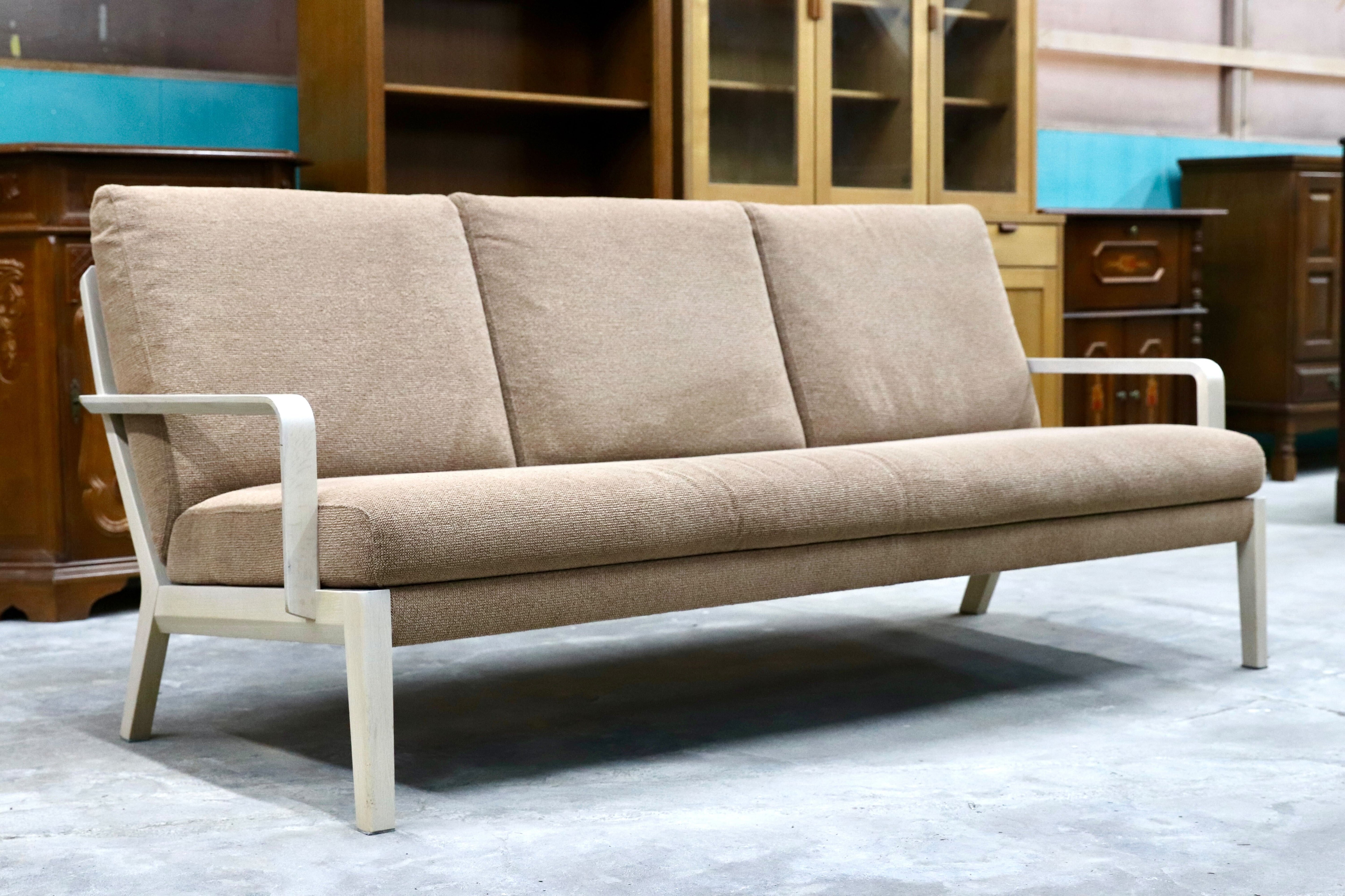 GMIS73○karimoku / カリモク WU45 3人掛けソファ トリプルソファ ファブリック オーク材