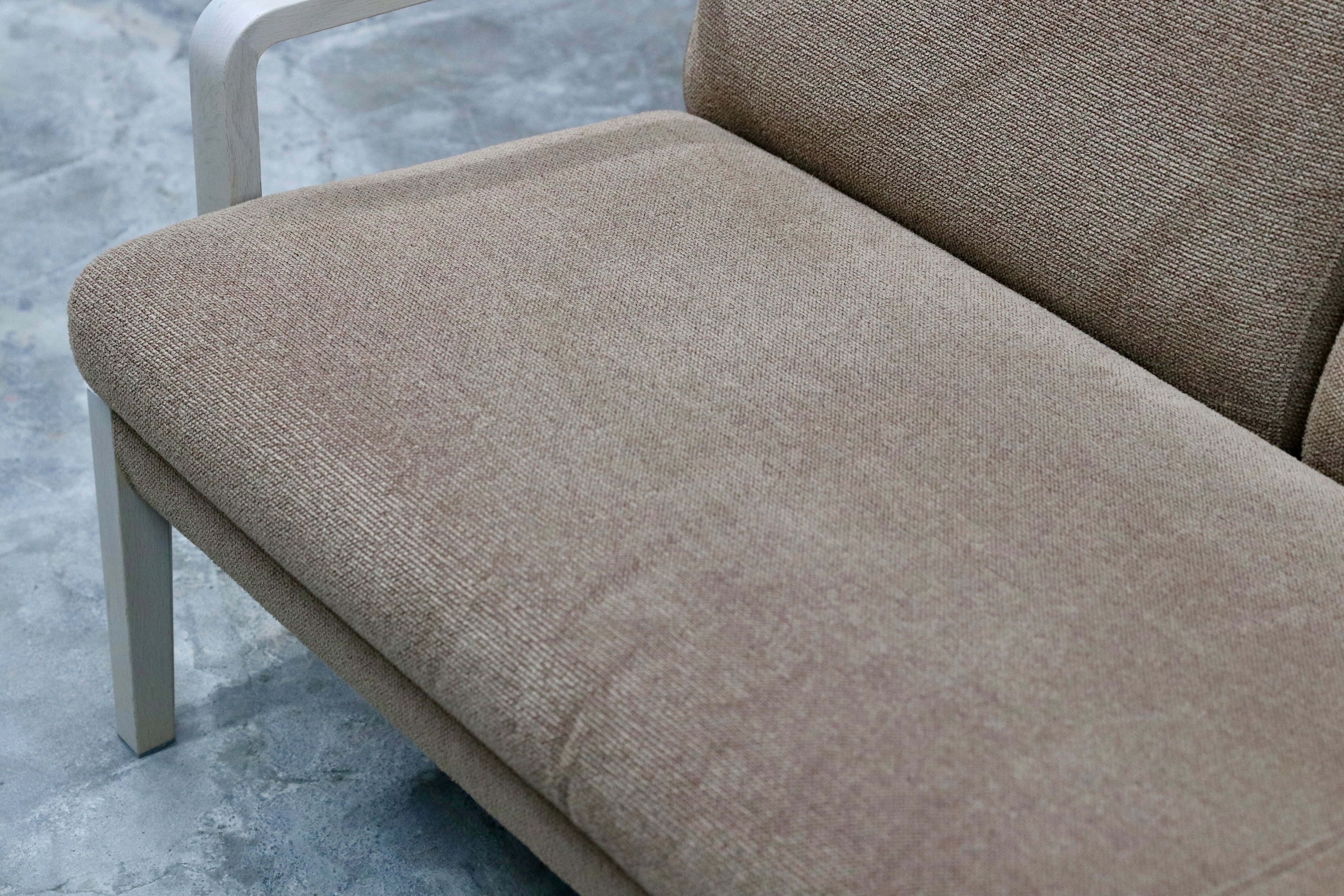 GMIS73○karimoku / カリモク WU45 3人掛けソファ トリプルソファ ファブリック オーク材