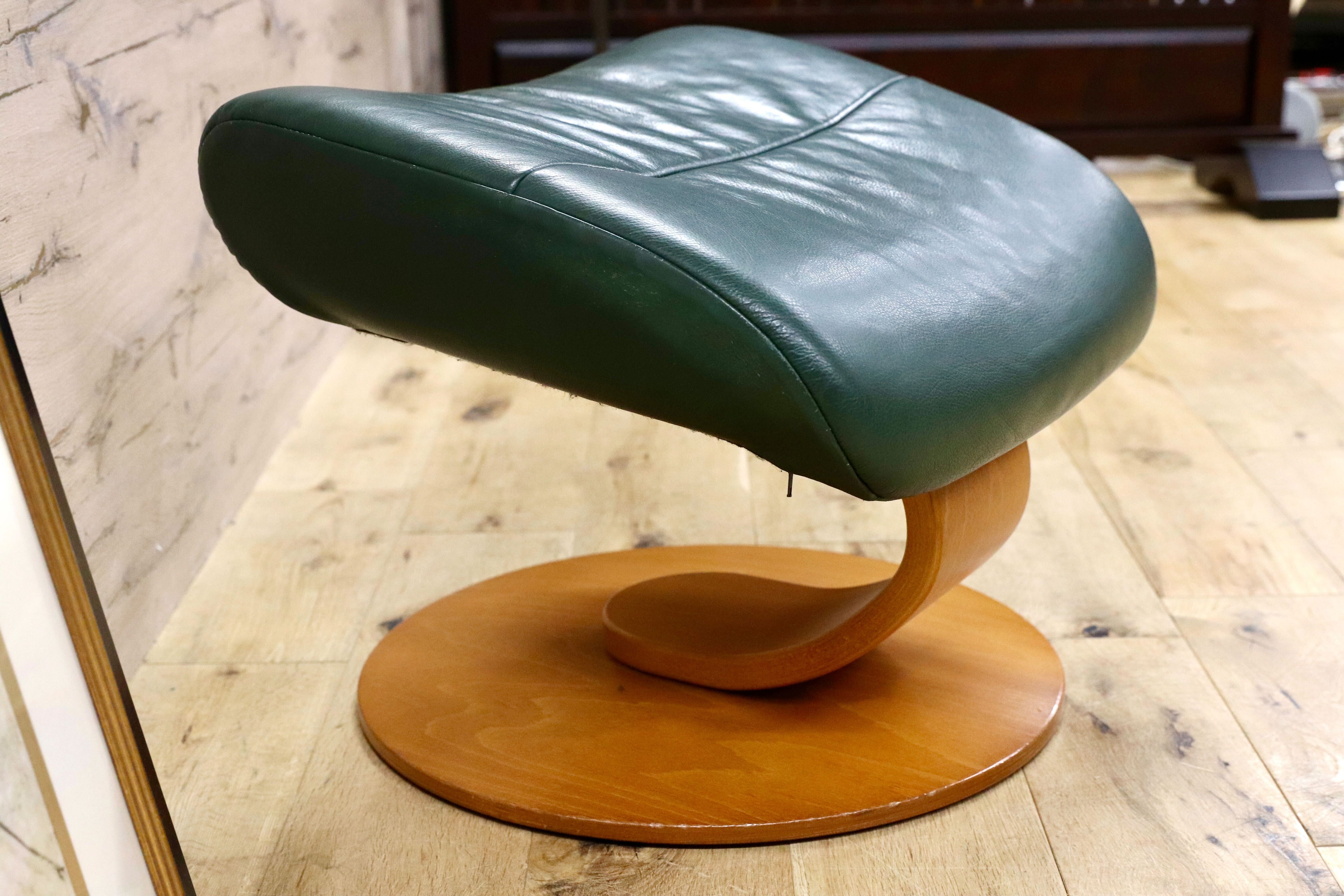 GMGS274○シモンズ Hjellegjerde イエリアーダ オットマン フットスツール 緑 本革 北欧 ノルウェー ヴィンテージ