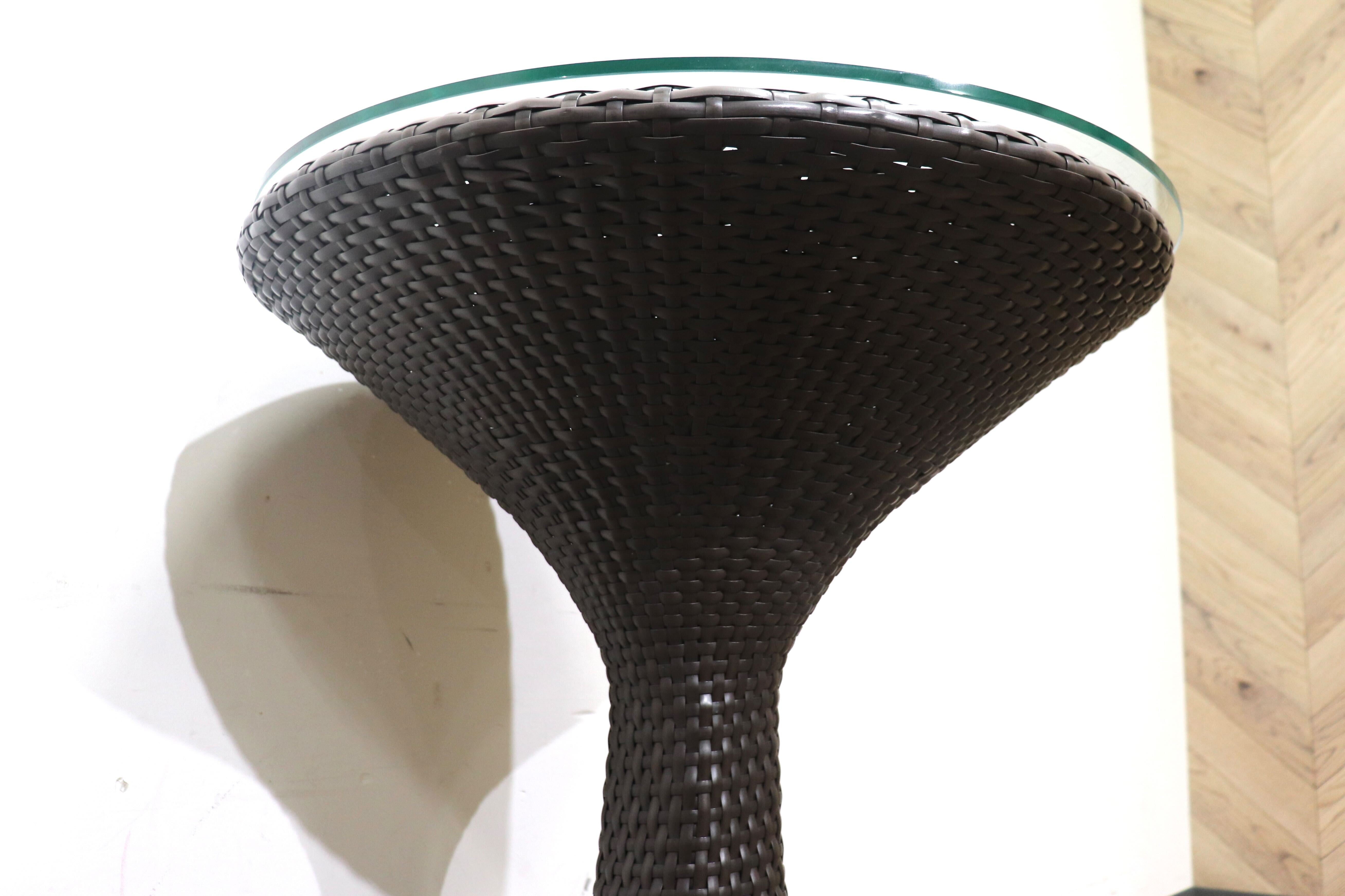 GMHN287A○emu / エミュー ニロテーブル ガラステーブル カフェテーブル ファイバーラタン リゾート ガーデン イタリア 廃番 定価約7.4万