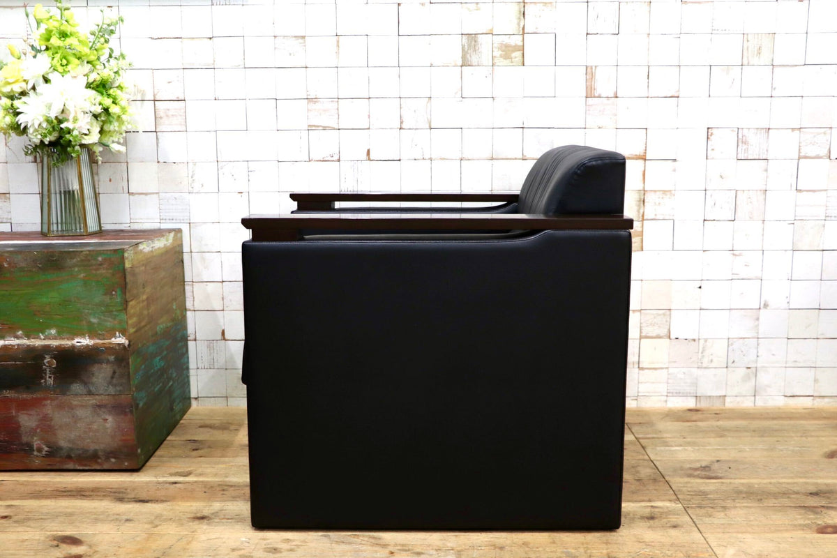 GMJH381A〇ITOKI / イトーキ 本革 1人掛けソファ シングルソファ ブラック 木製アームチェア 応接家具