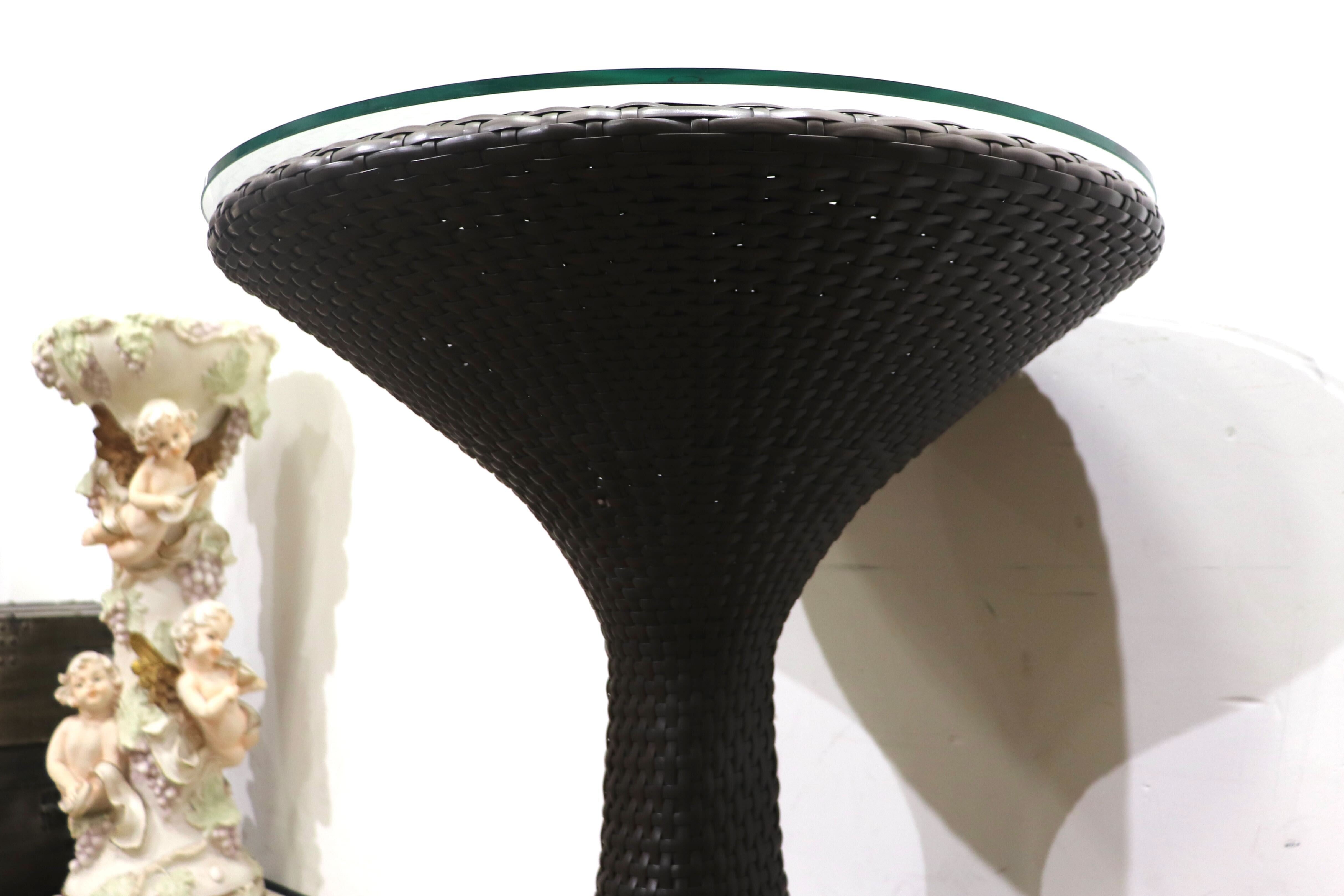 GMHN287A○emu / エミュー ニロテーブル ガラステーブル カフェテーブル ファイバーラタン リゾート ガーデン イタリア 廃番 定価約7.4万