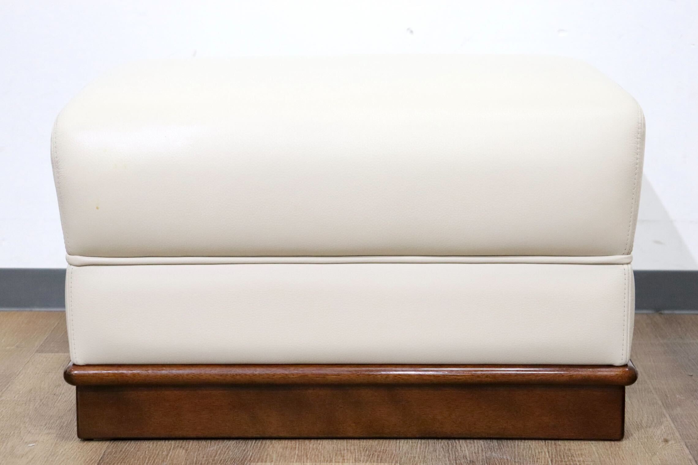 GMHN309C○モリシゲ / MORISHIGE オットマン フットスツール 腰掛け 足置き 本革 モダン クラシック 最高級 IDC大塚家具