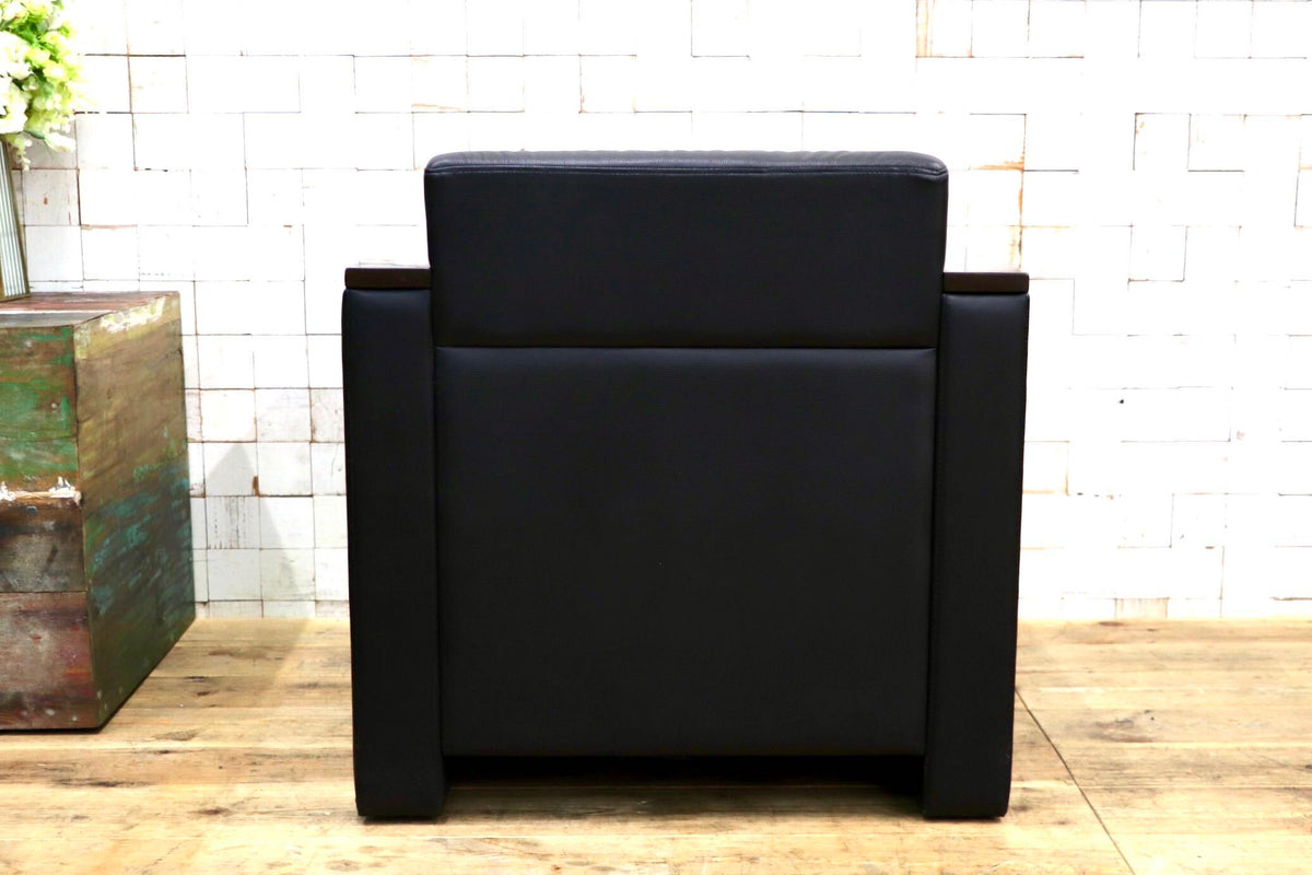 GMJH381B〇ITOKI / イトーキ 本革 1人掛けソファ シングルソファ ブラック 木製アームチェア 応接家具