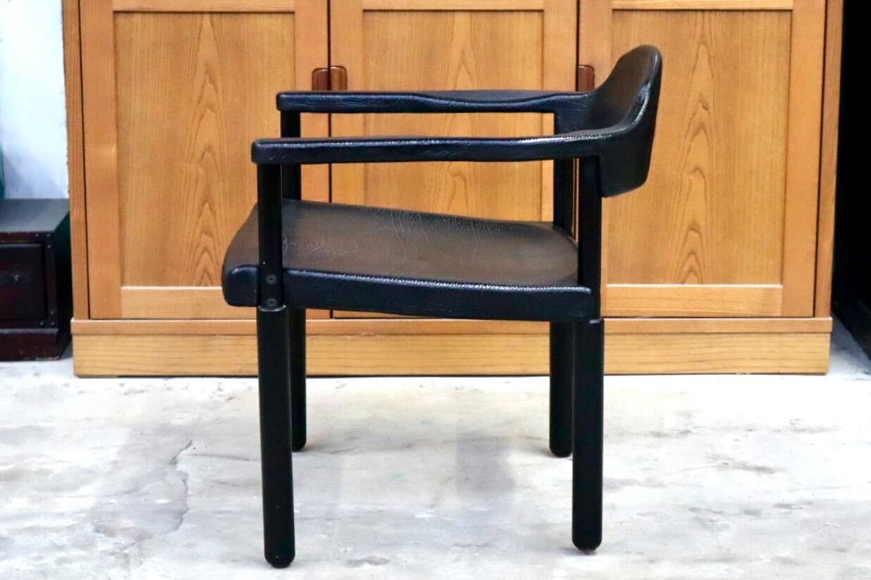 GMIS471L○レオナルド アームチェア ブラック スイス デザイナーズ家具 チェア 椅子 INTER-DECOR取扱い 検)Cassina Strassle Collection