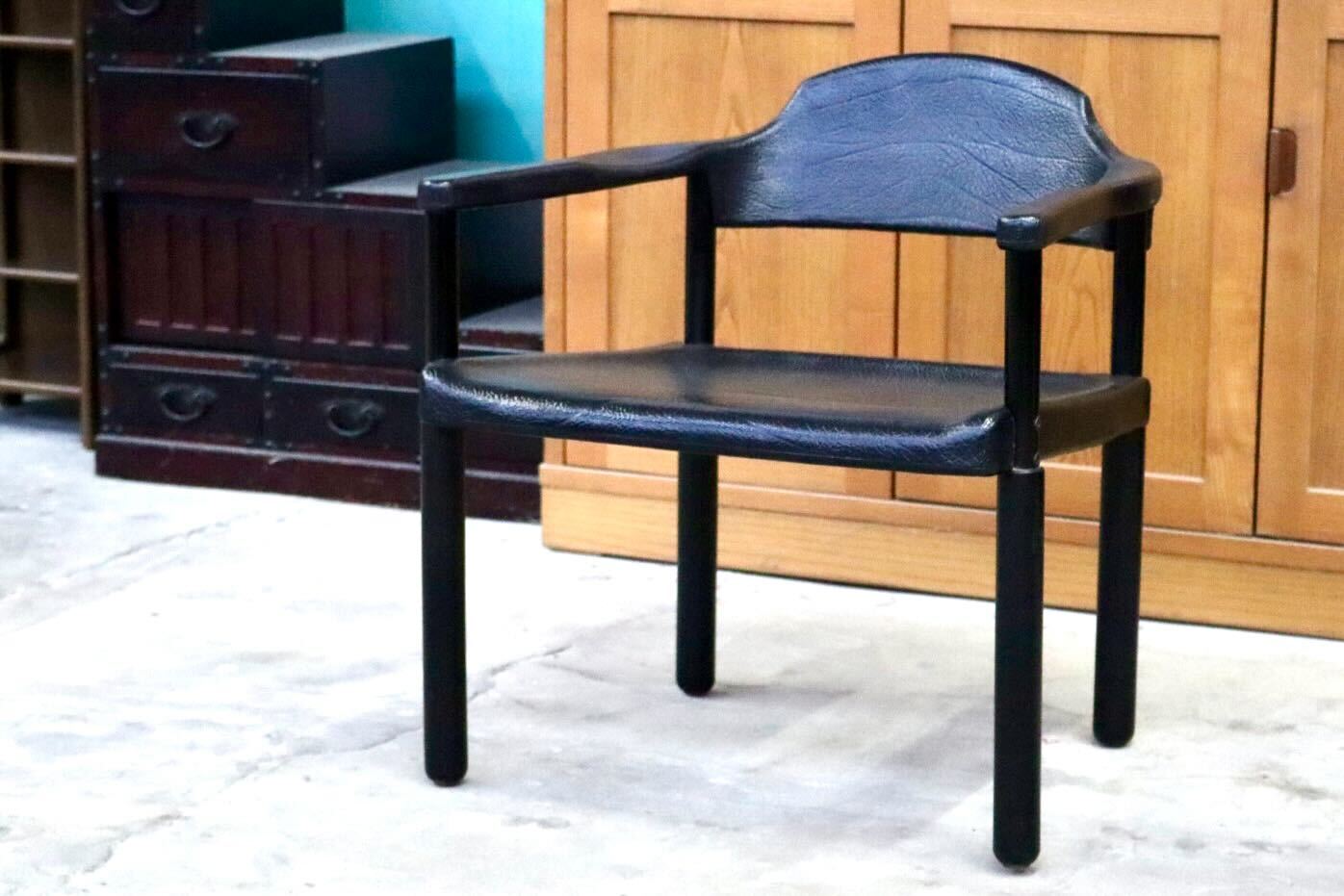 GMIS471M○レオナルド アームチェア ブラック スイス デザイナーズ家具 チェア 椅子 INTER-DECOR取扱い 検)Cassina Strassle Collection