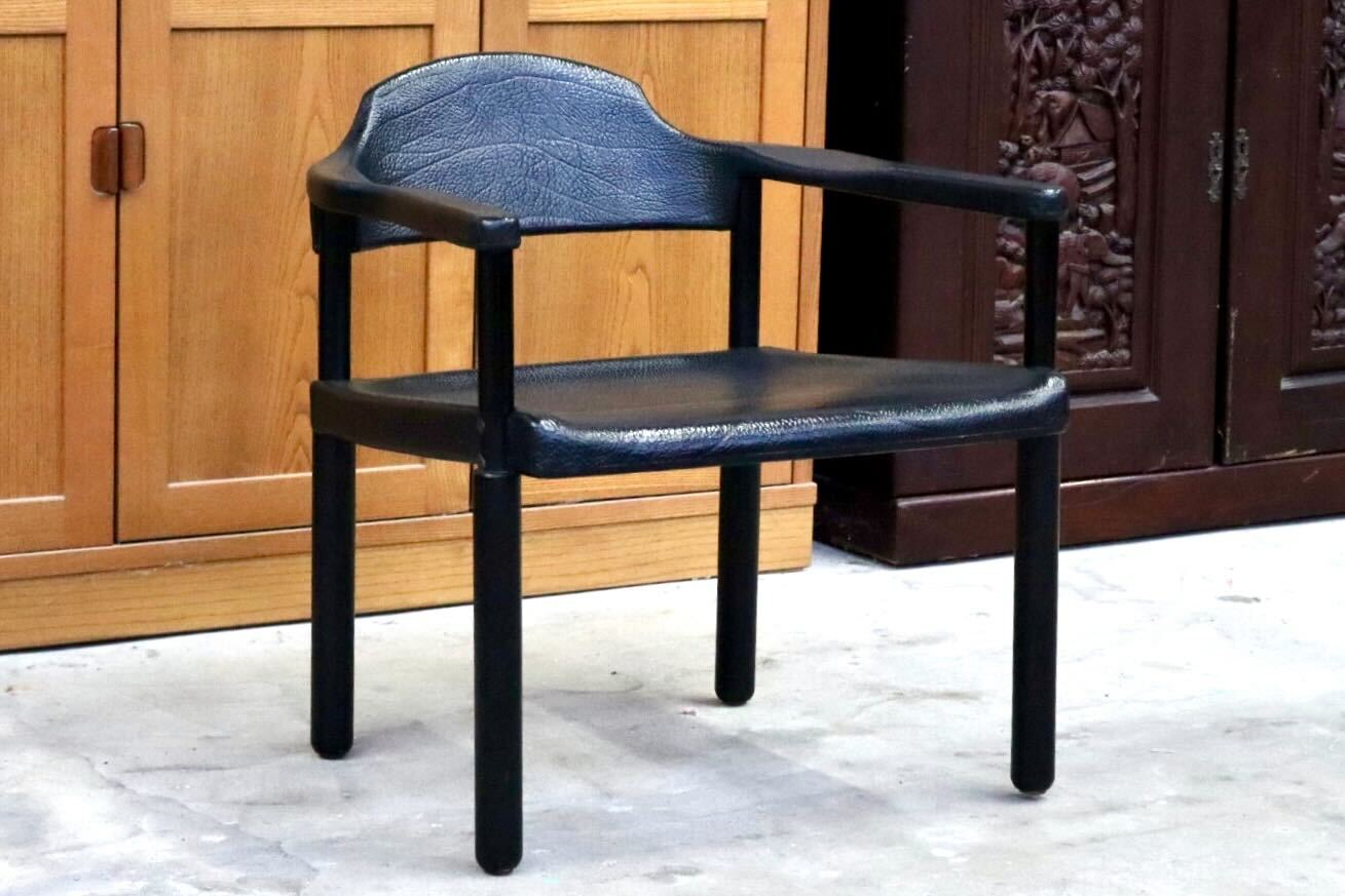 GMIS471M○レオナルド アームチェア ブラック スイス デザイナーズ家具 チェア 椅子 INTER-DECOR取扱い 検)Cassina Strassle Collection